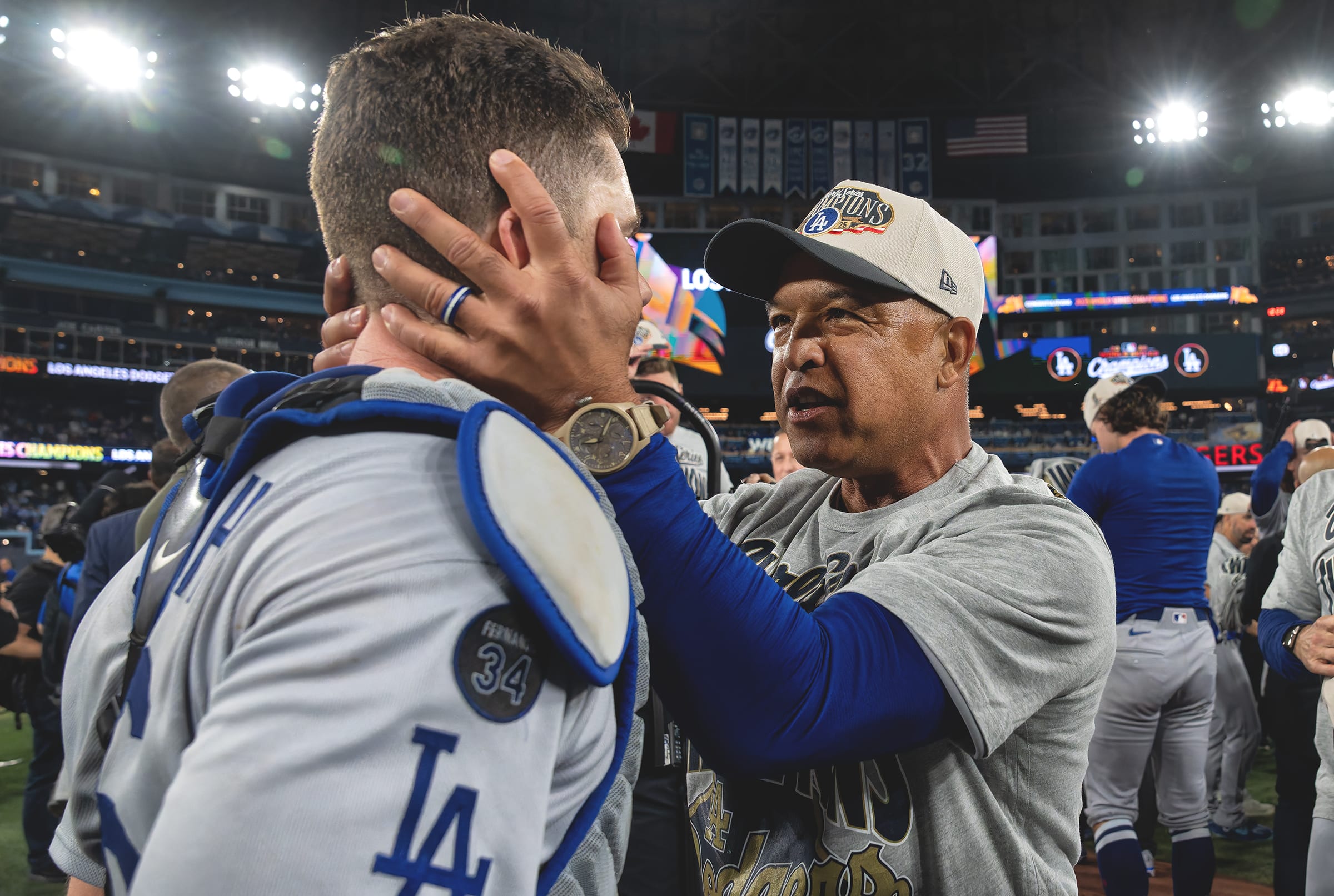 Dave Roberts and Dodgers catcher Will Smith