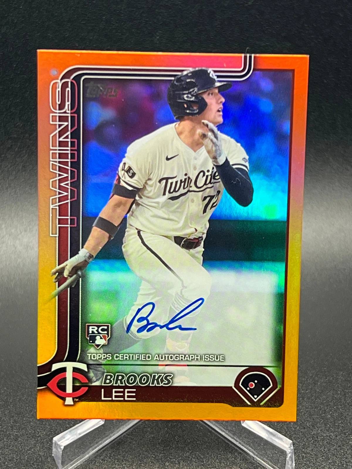 2025 Topps Baseball Series 1: Brooks Lee Rookie Cards Debut