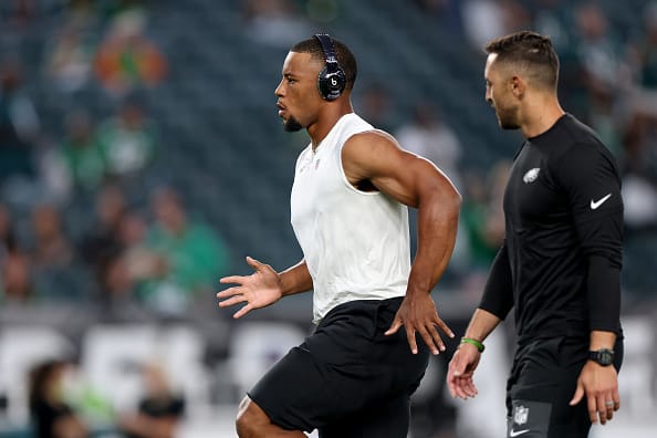 Barkley ríe cuando escucha que su mejor momento quedó atrás a causa de las lesiones. "Es una tontería", dice.