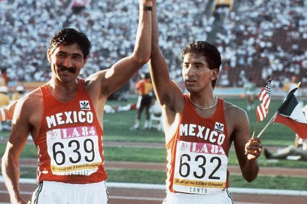Ernesto Canto ganó medalla de oro en los 20 km marcha.