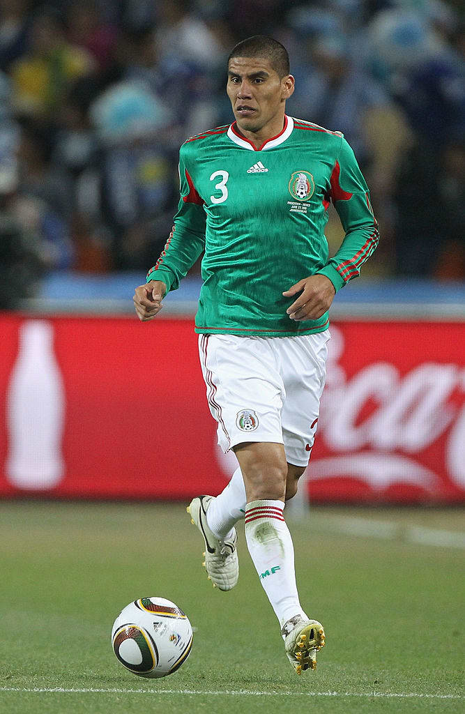 Salcido, con la jersey verde de 2010