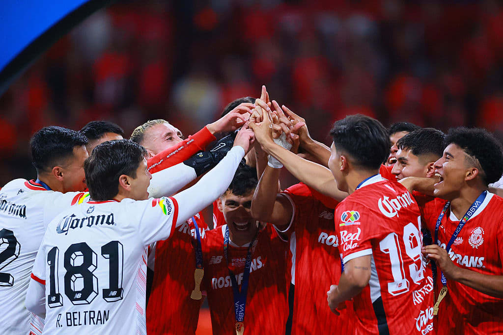 Toluca consiguió su primer título en la temporada 1966-1967.