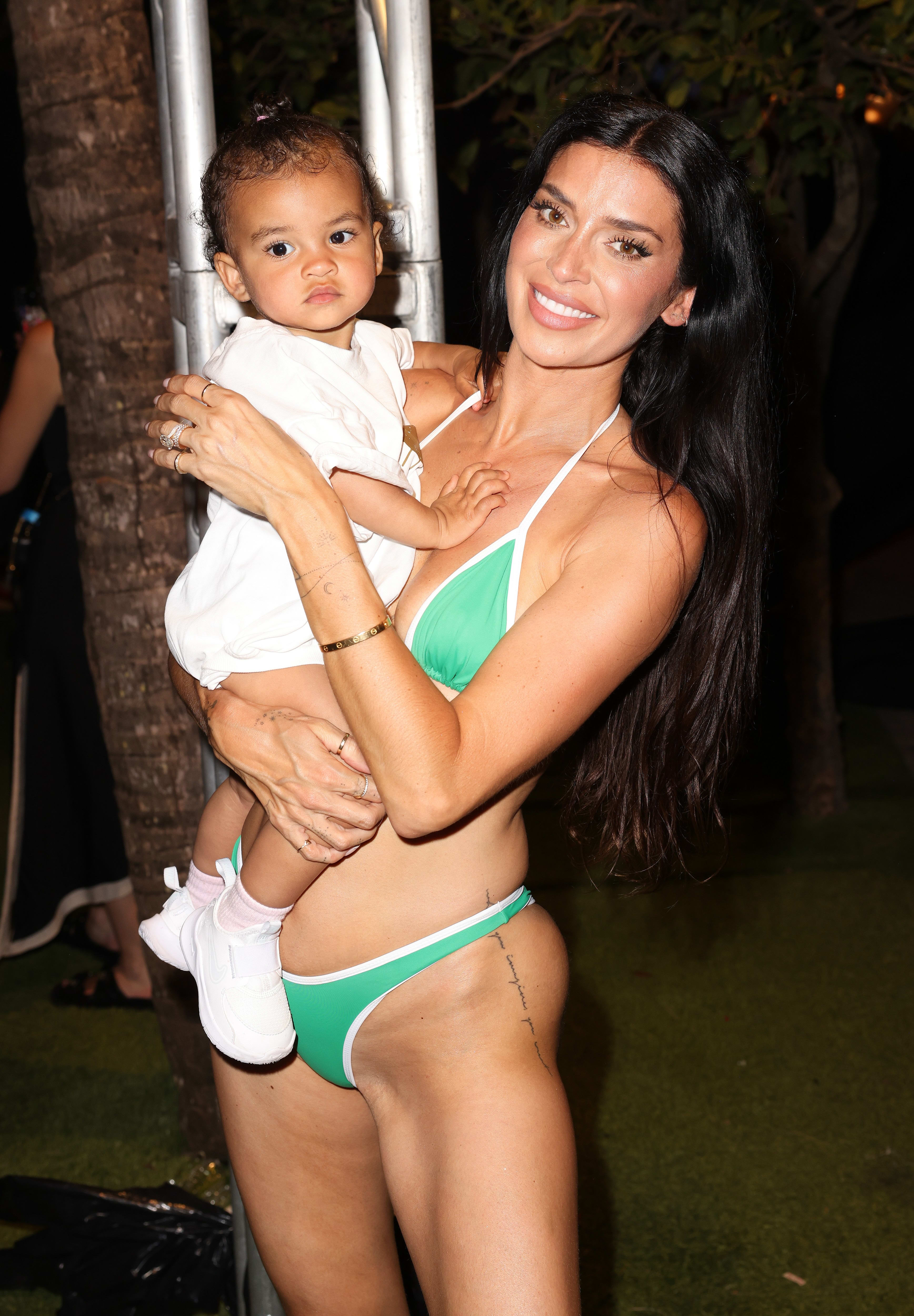 Nicole Williams English and India Moon English