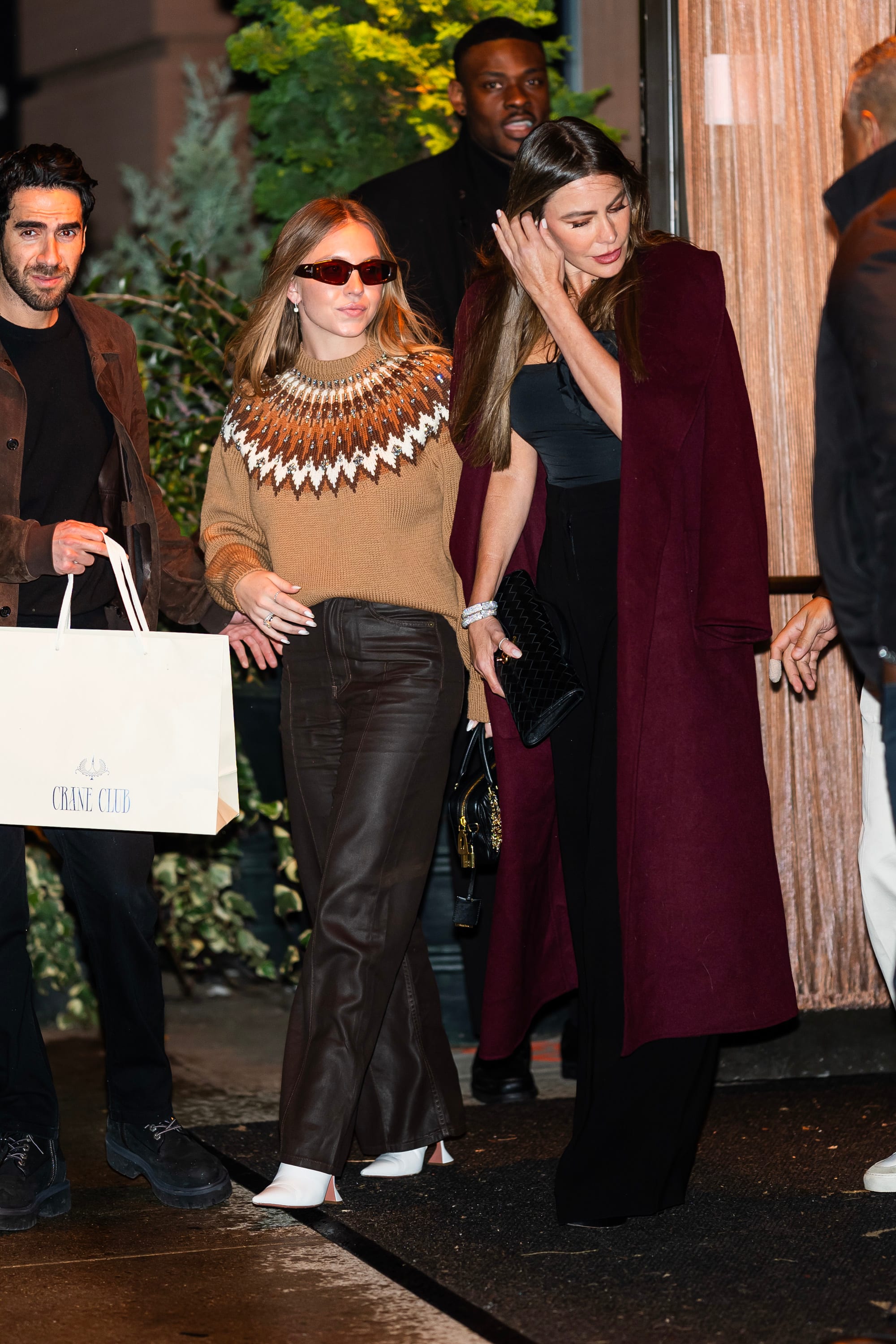 NEW YORK, NEW YORK - DECEMBER 15: Sydney Sweeney (L) and Sofia Vergara are seen in Chelsea on December 15, 2024 in New York C