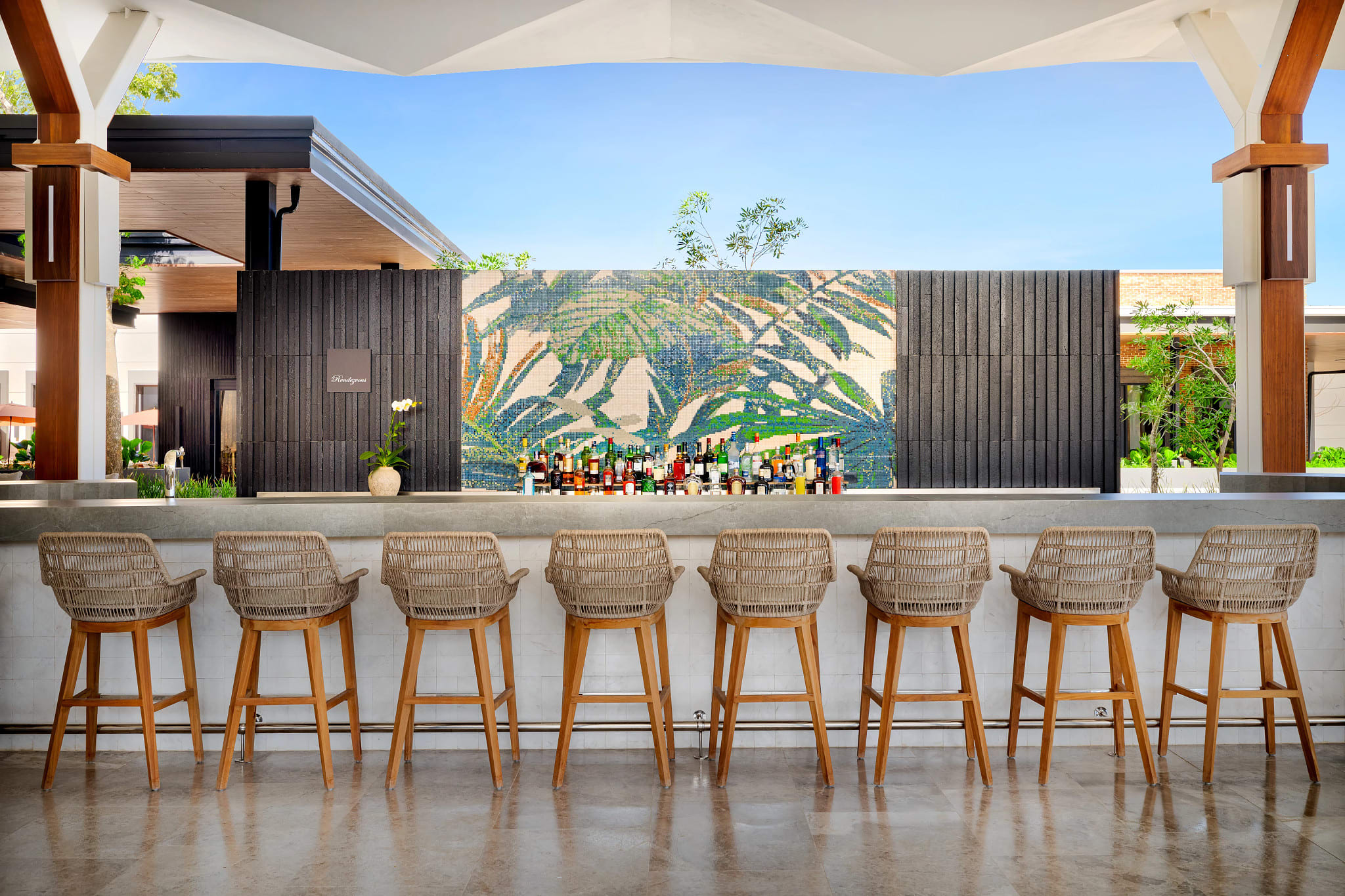 Rendezvous lobby bar