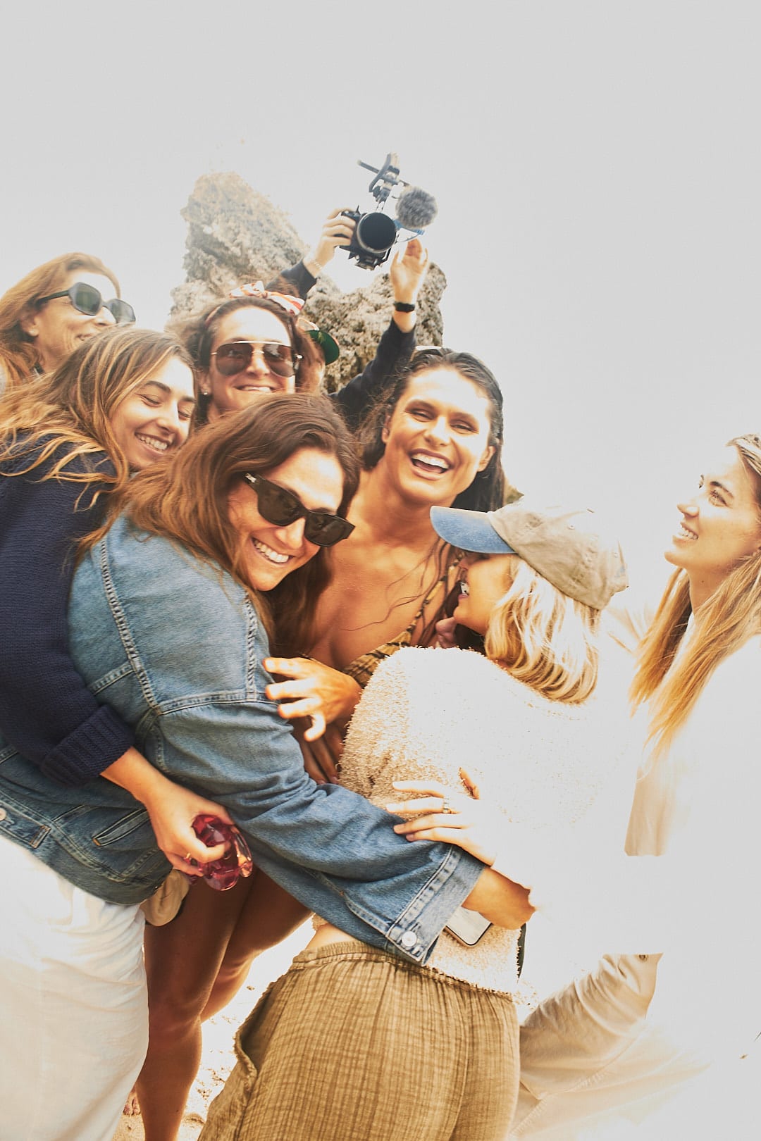 Ilona Maher and the SI Swimsuit team