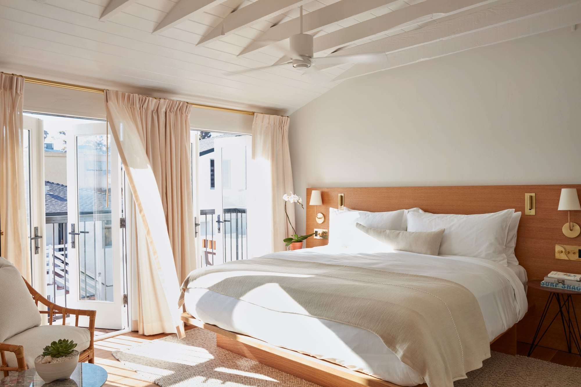 Hotel Joaquin bedroom 