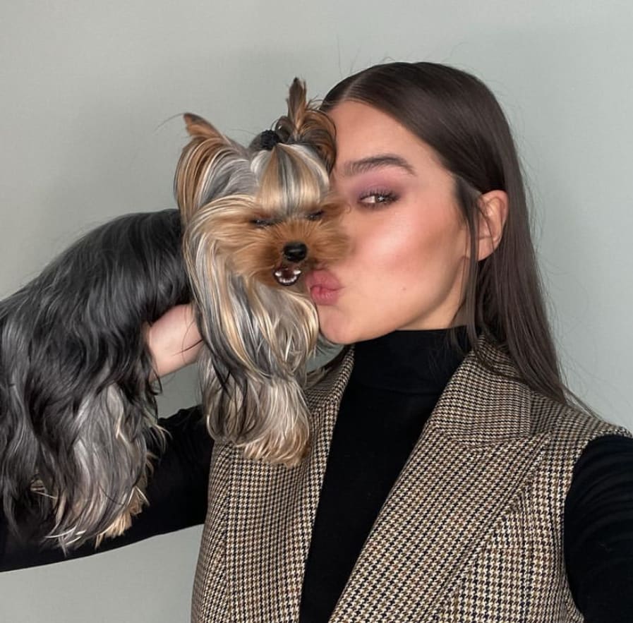 Martini and Hailee Steinfeld