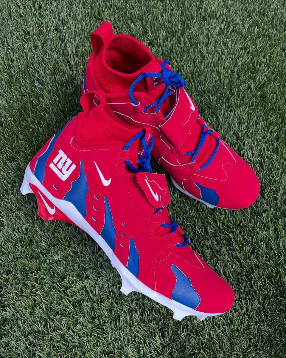 Shedeur Sanders Baller NFL Giants Nike Cleats Are As Bold As Deion In Primetime