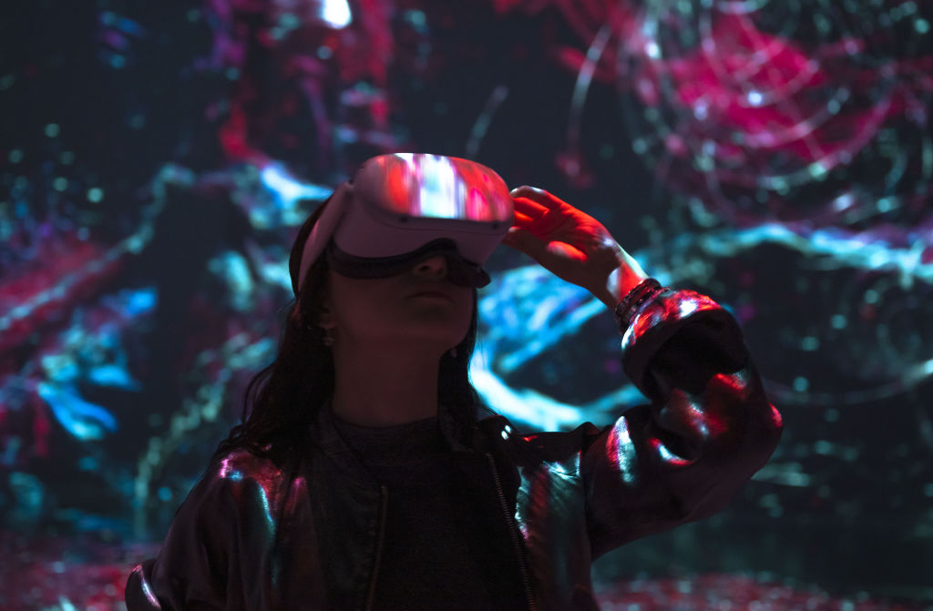 Создатель Wolf Creek надел очки для VR-хоррора Graveyard Smash
