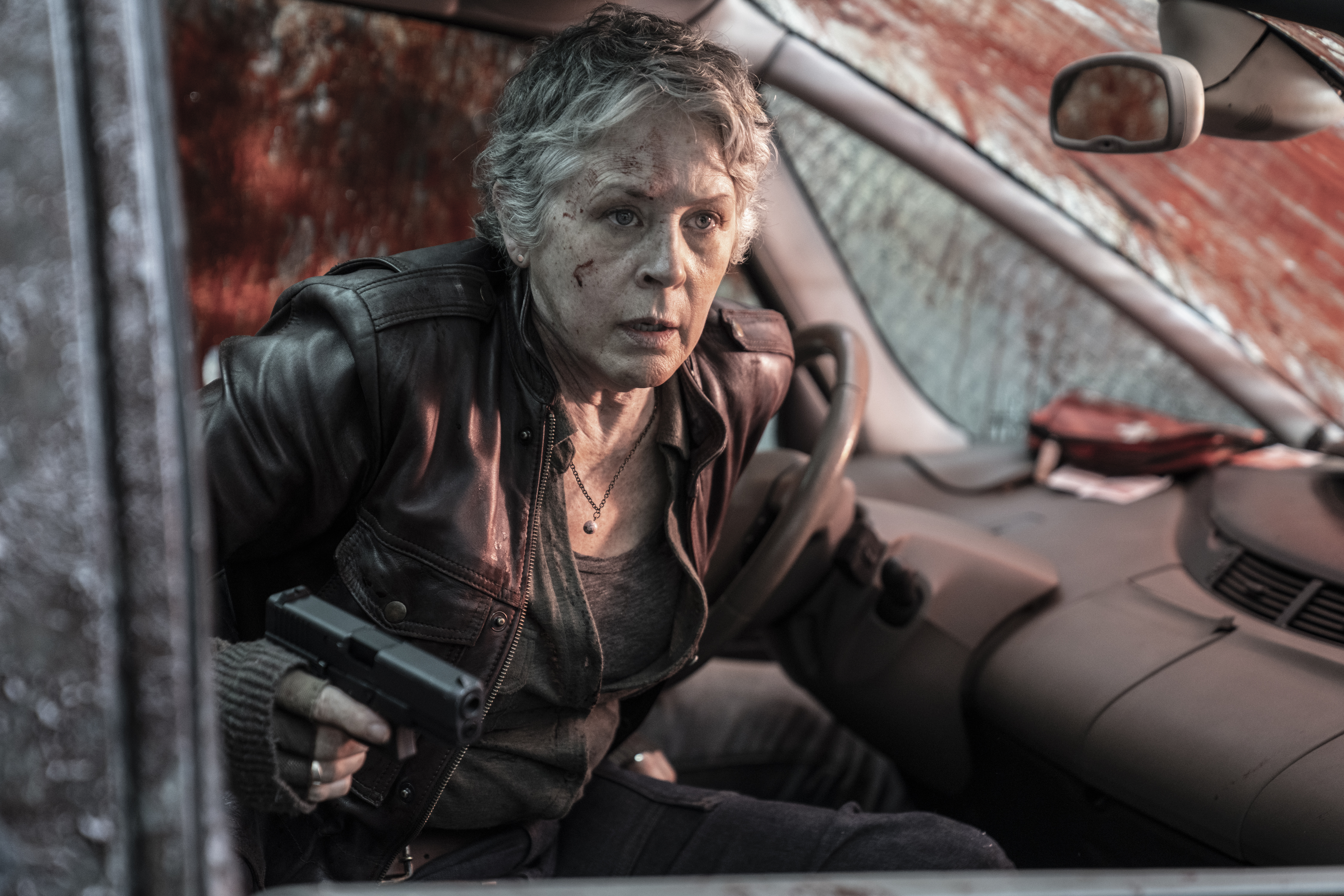 The Walking Dead: Daryl Dixon ep. 205 features an incredible scene with lots of blood and gore