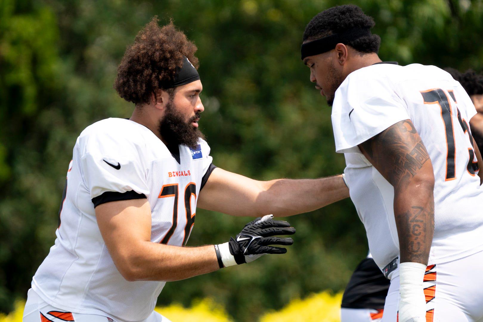 Bengals Sign Offensive Tackle Devin Cochran to Active Roster Ahead of Matchup With Steelers