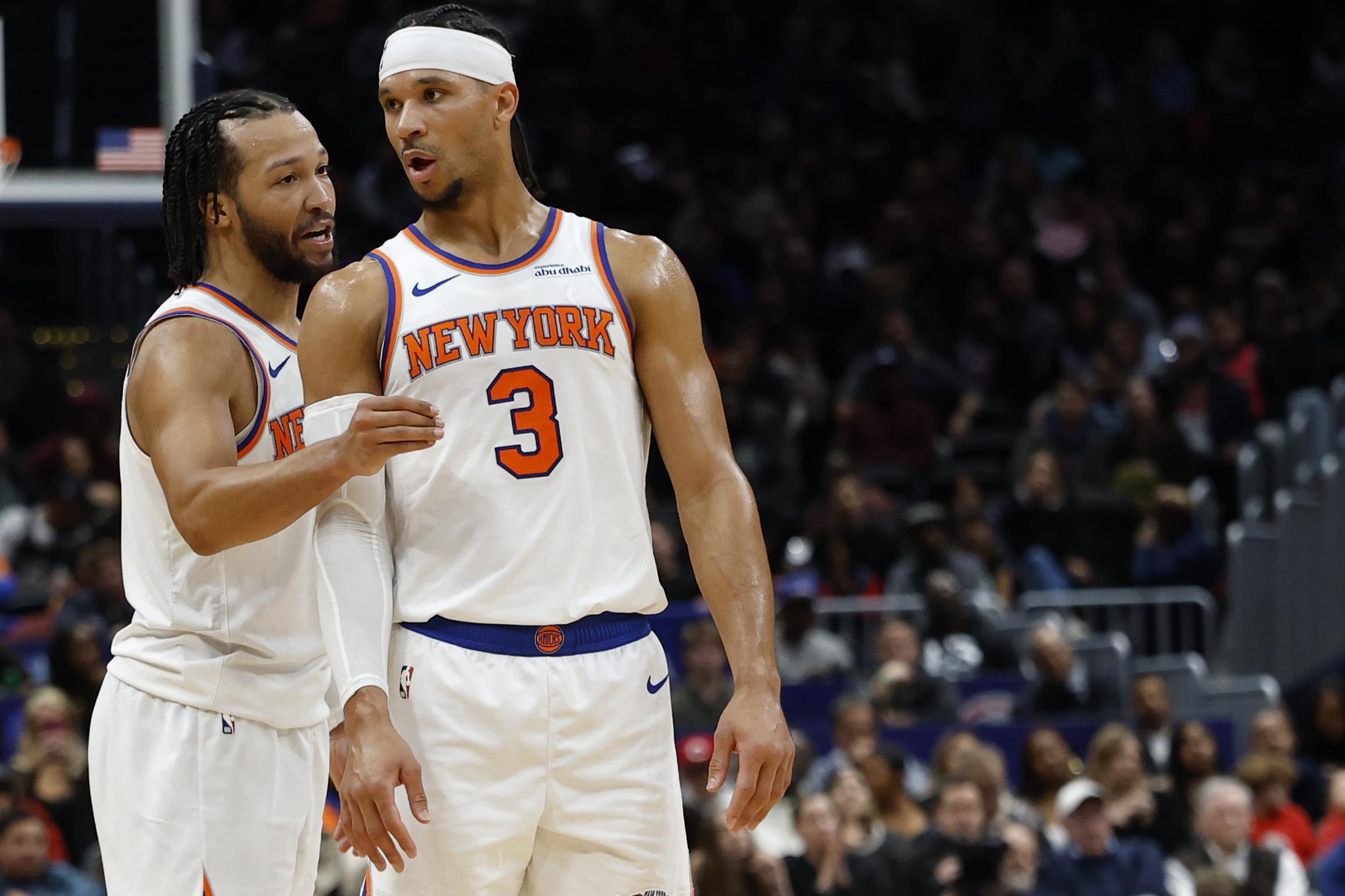 Knicks 'Roommates' on Verge of 'All-Out War'