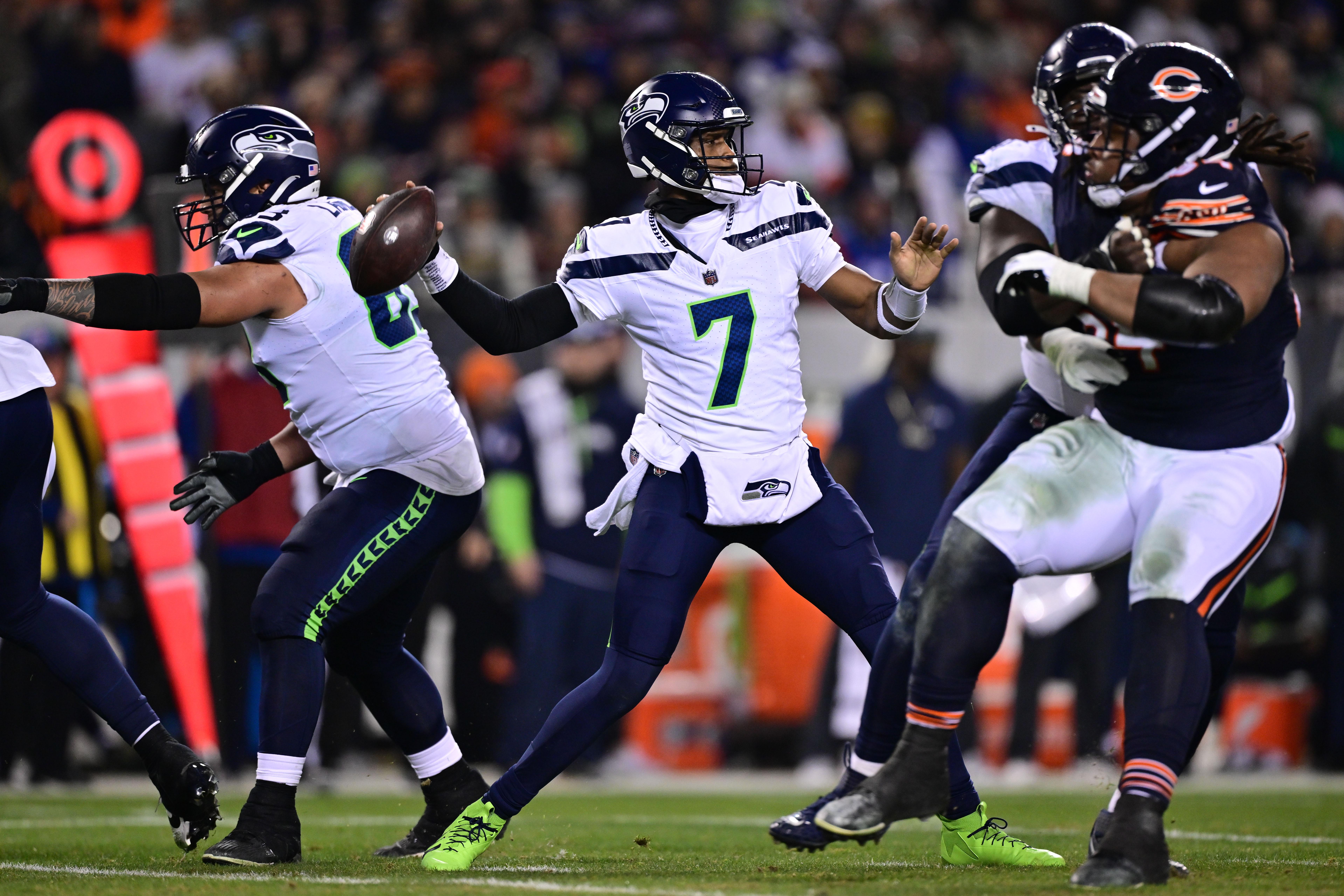 Rapid Reaction: Seahawks Eek Out Punting Contest, Secure 6-3 Win Over Bears