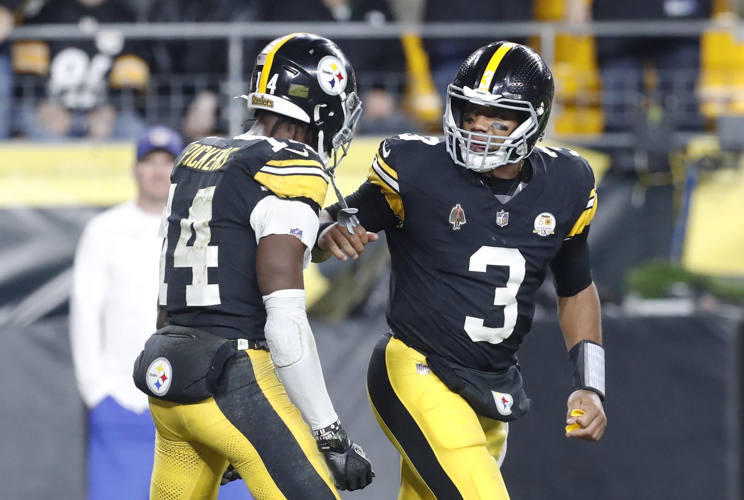 Russell Wilson Steals Show in Steelers Win Over Jets