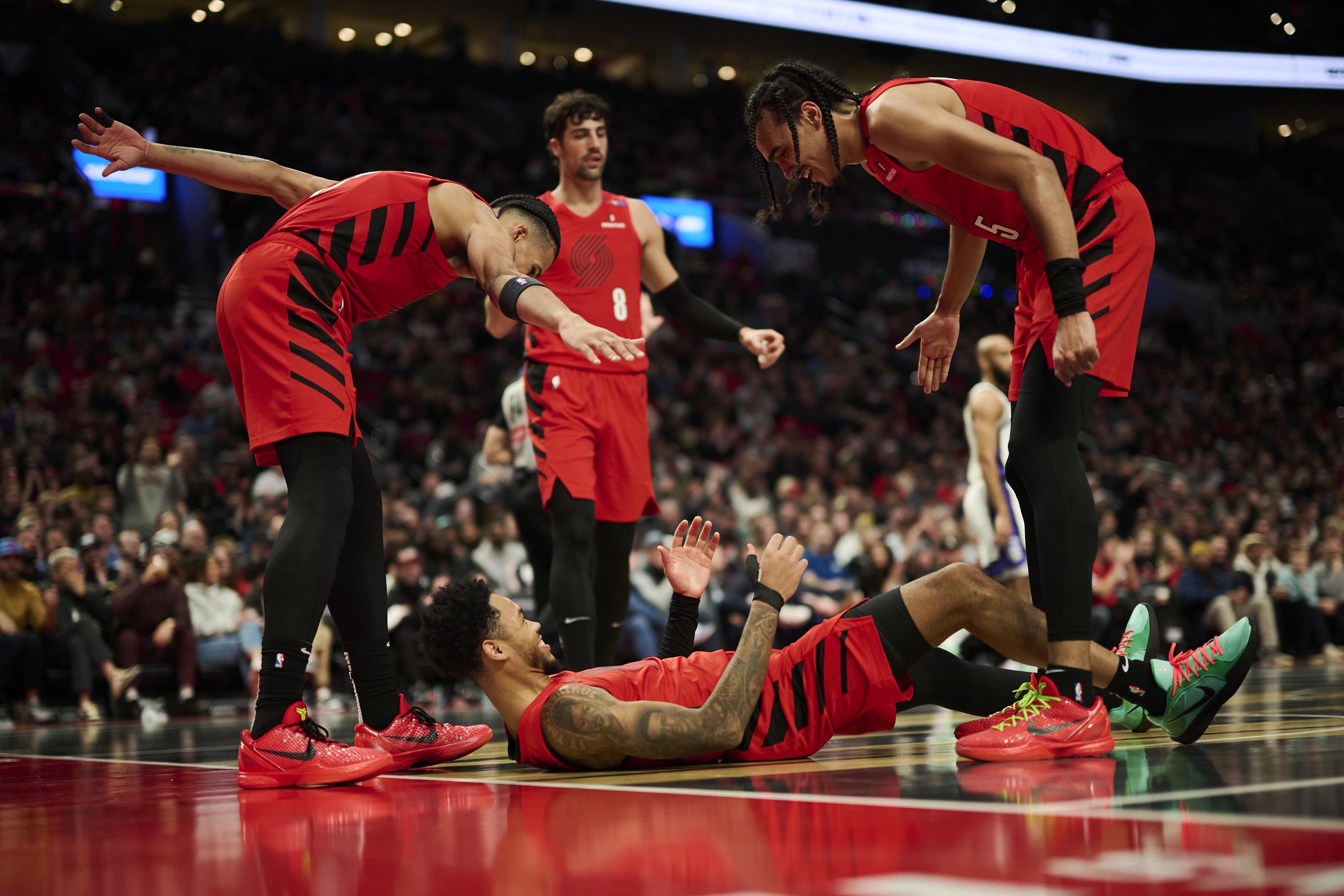 Blazers Starter to Undergo Imaging After Suffering Scary Injury vs Jazz