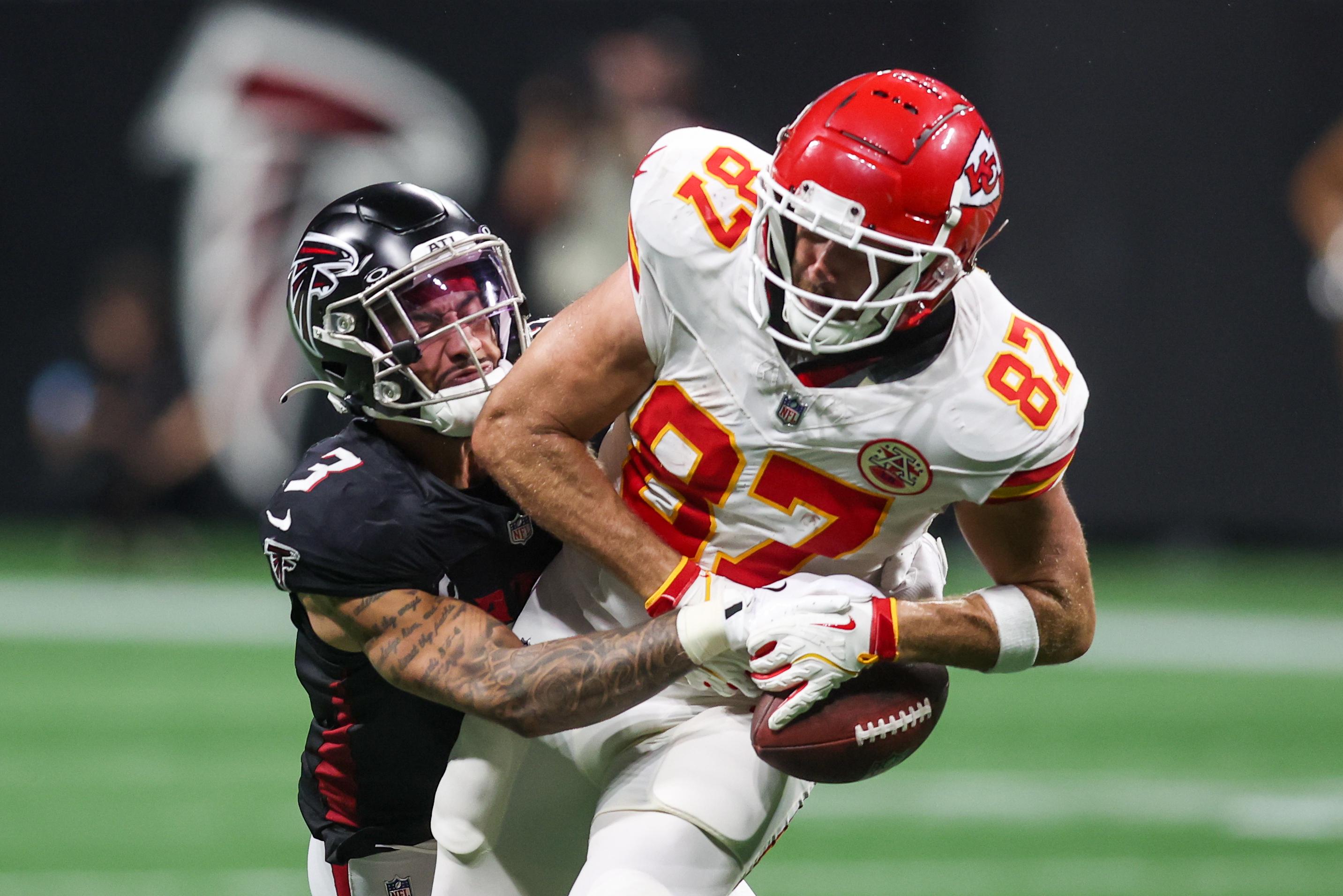 No Panic for Patrick Mahomes, Chiefs After Another Quiet Travis Kelce Game