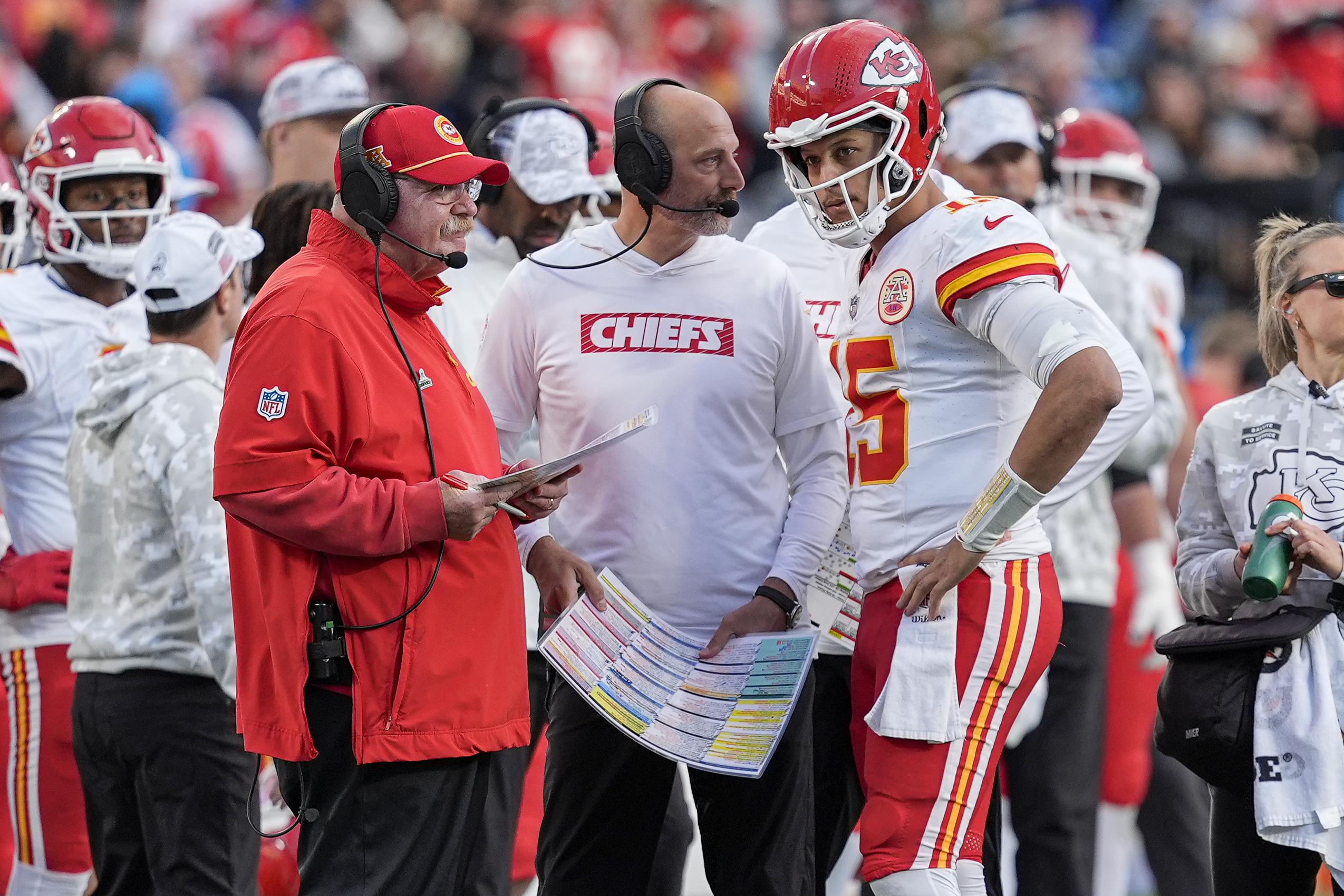 Andy Reid, Patrick Mahomes Share Early Thoughts on Chiefs Debut for D.J. Humphries