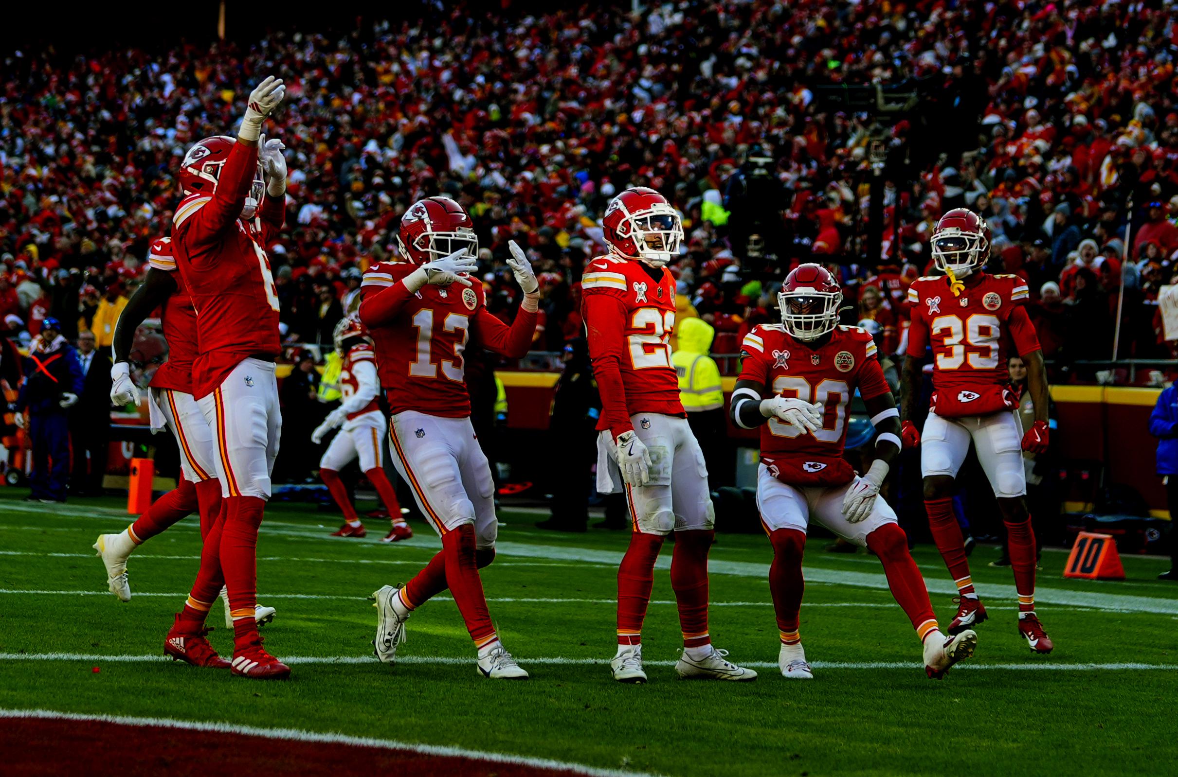 Winners and Losers from the KC Chiefs' Week 16 Victory Over the Houston Texans