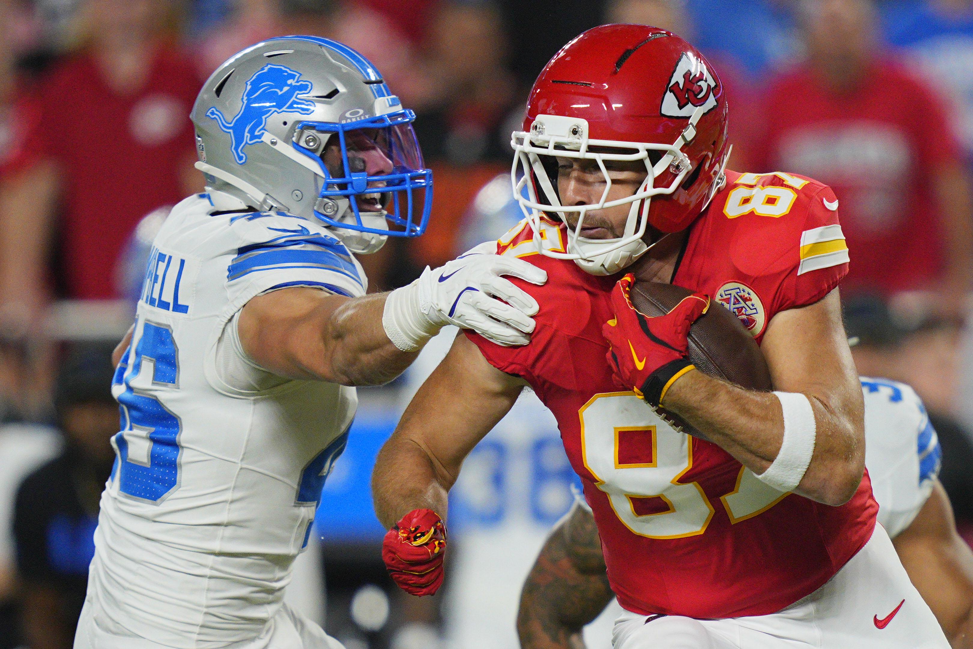 Patrick Mahomes Leads Chiefs to Statement Win vs Lions