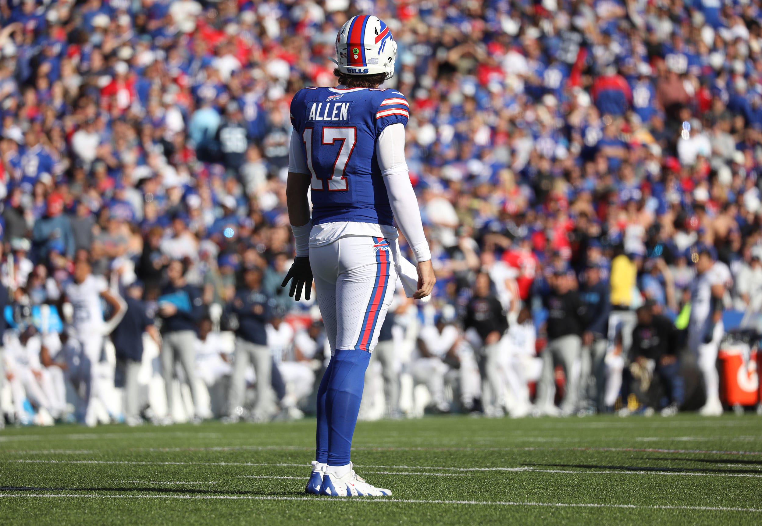 Josh Allen reiterates Bills ‘everybody eats’ offense after WR Amari Cooper’s debut