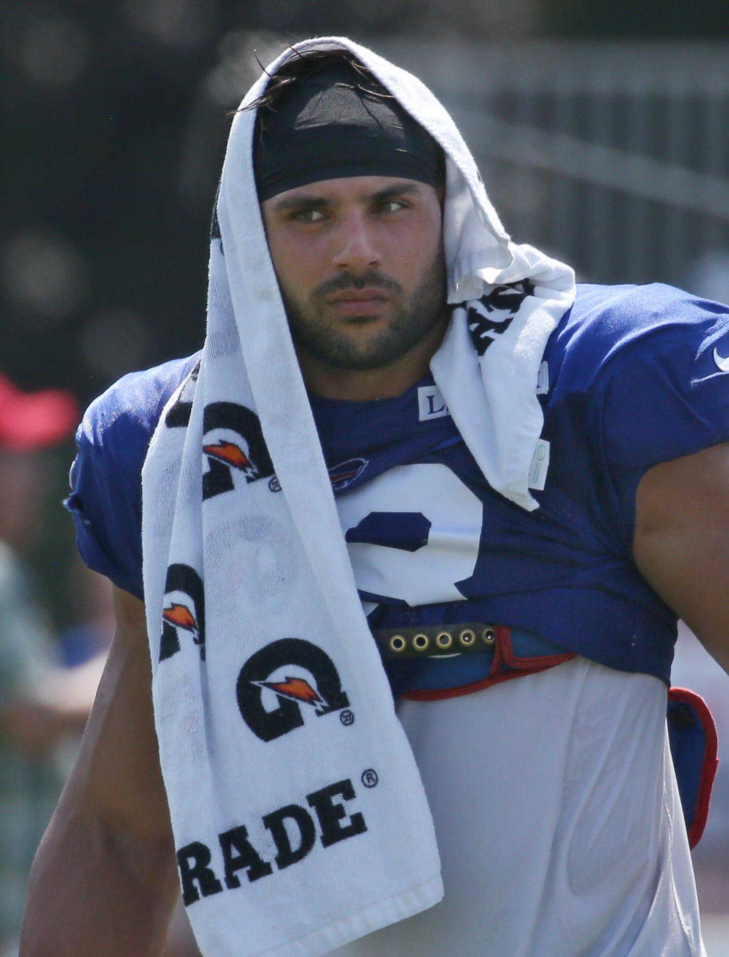 Bills' LB corps takes hit with All-Pro tabbed 'week to week' after reinjuring pec
