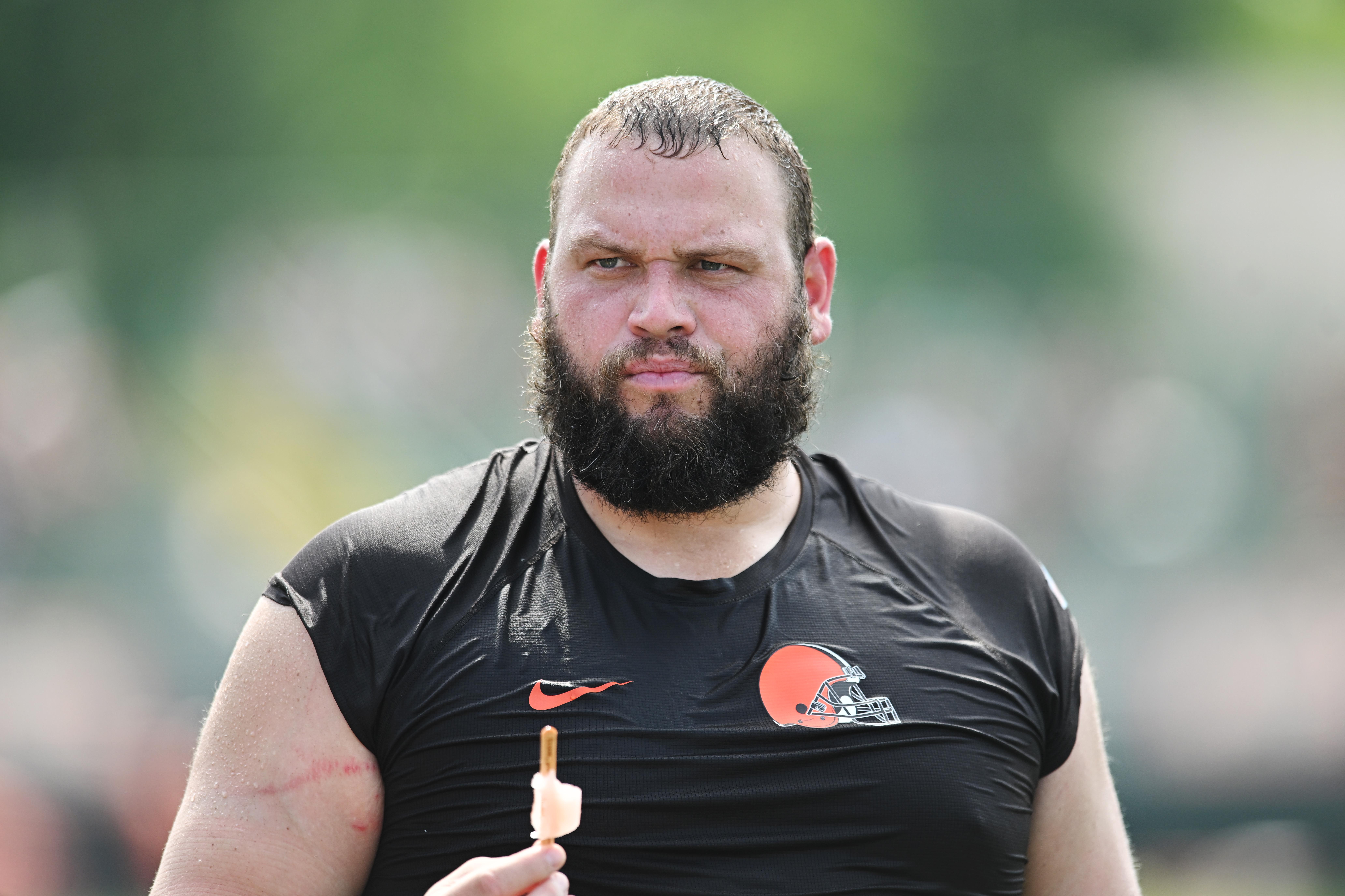 Joel Bitonio sounds off after Cleveland Browns upset vs. Green Bay Packers