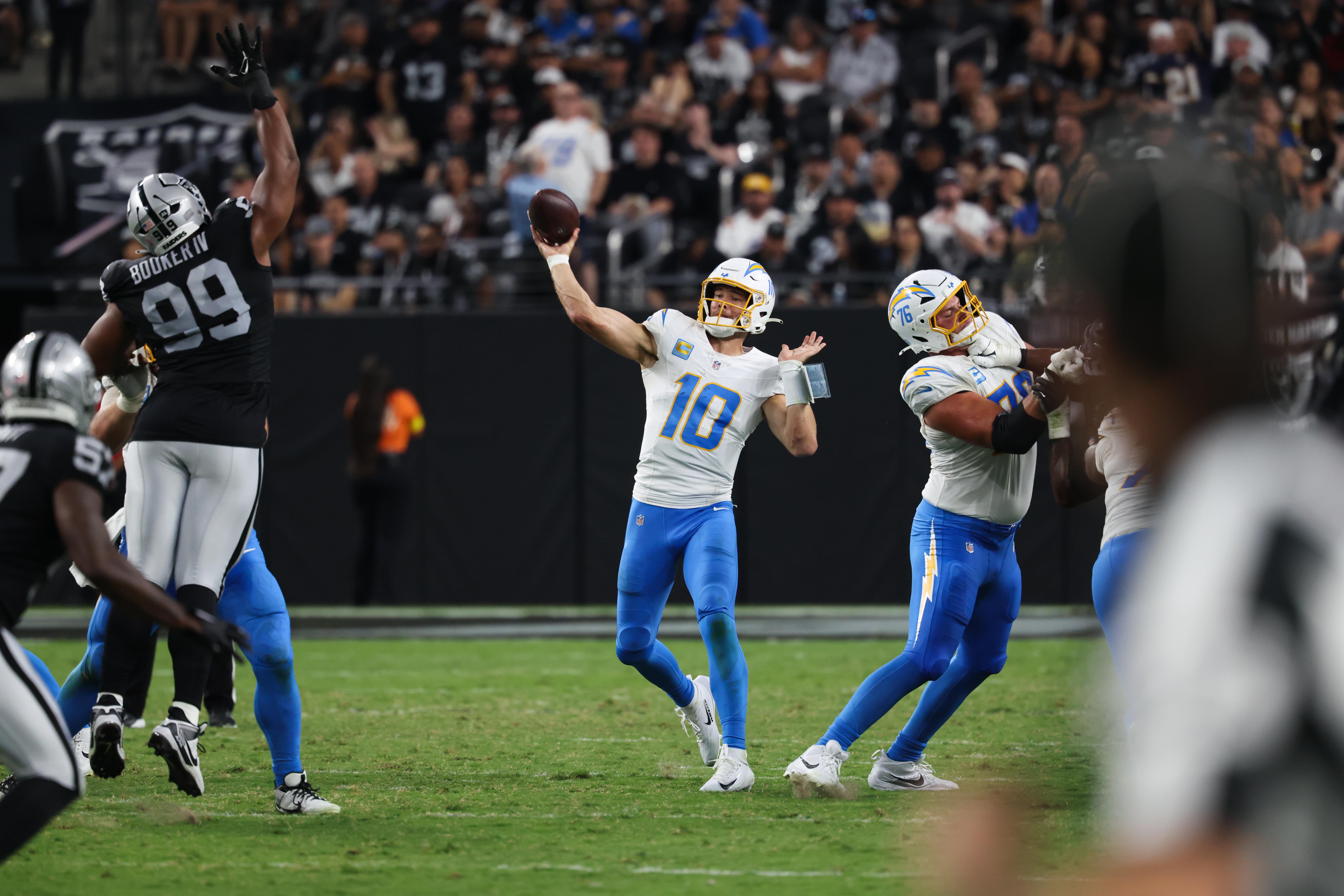 Tom Brady loves rival Chargers in new power rankings ahead of Week 3
