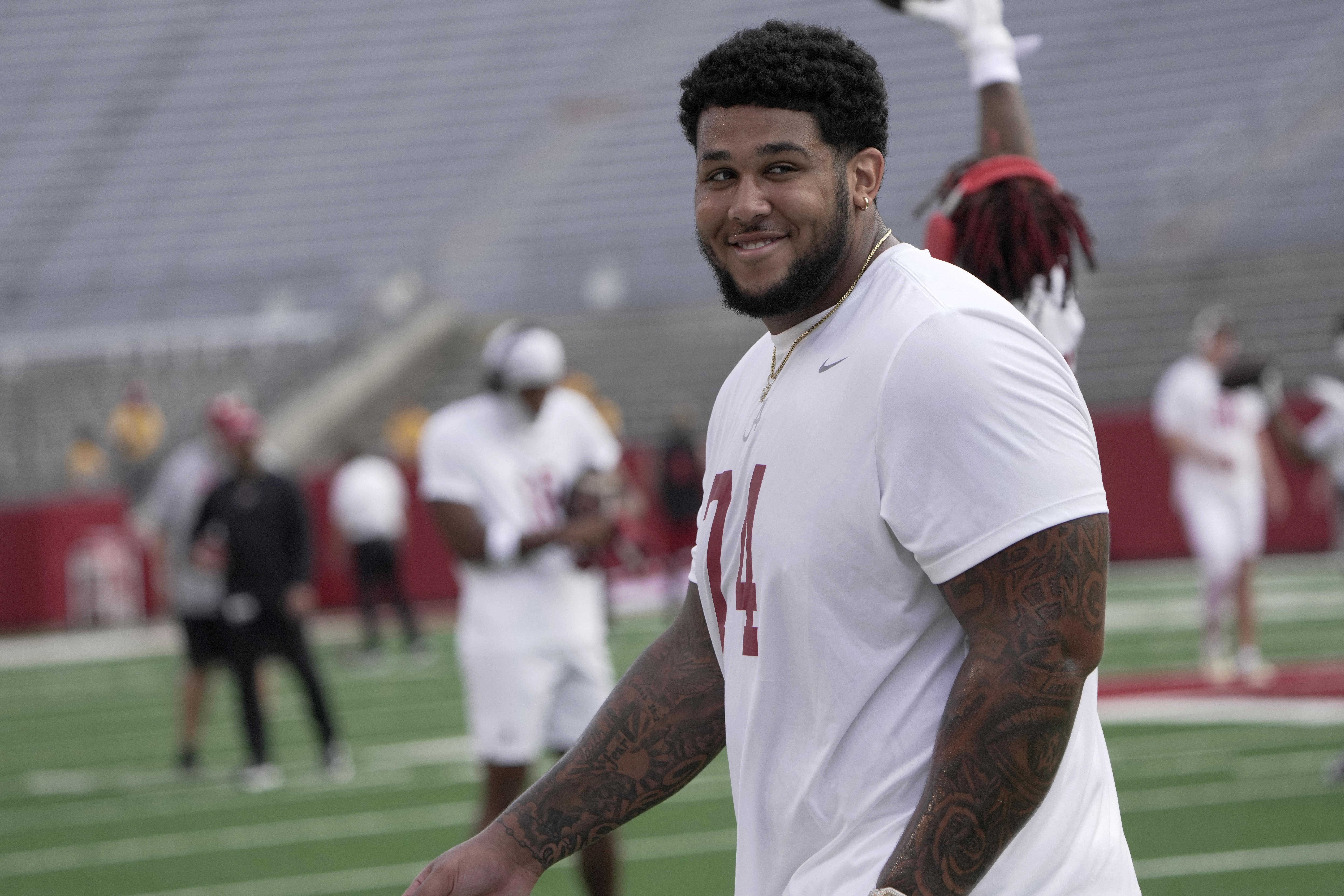 Cowboys make head-scratching selection in latest 2026 NFL mock draft