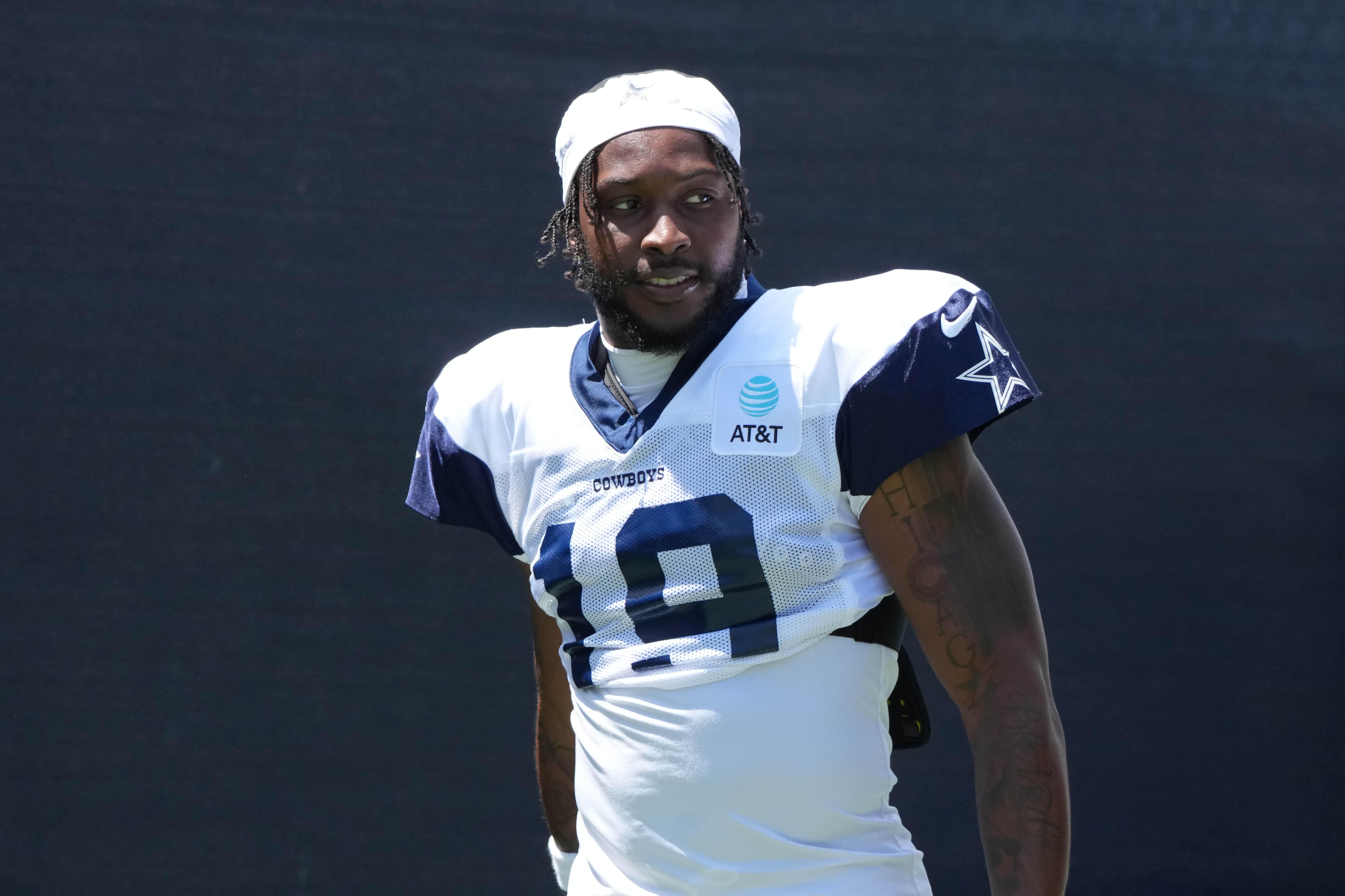 Cowboys dump promising 2nd-year WR amid Micah Parsons chaos, sign rival OL