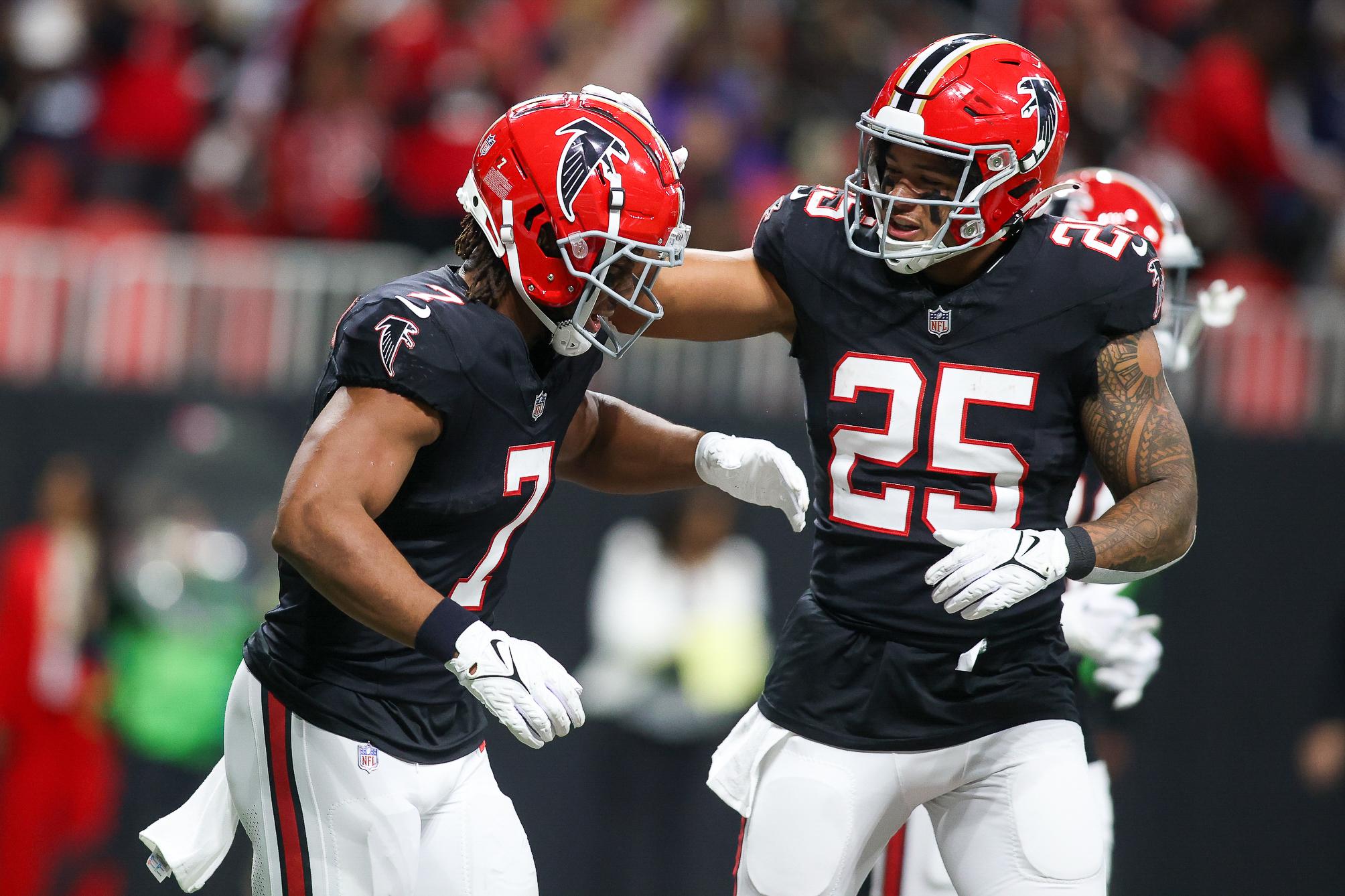 Falcons Found 'Nice Balance' with Bijan Robinson, Tyler Allgeier. Can it Continue vs. Chiefs?