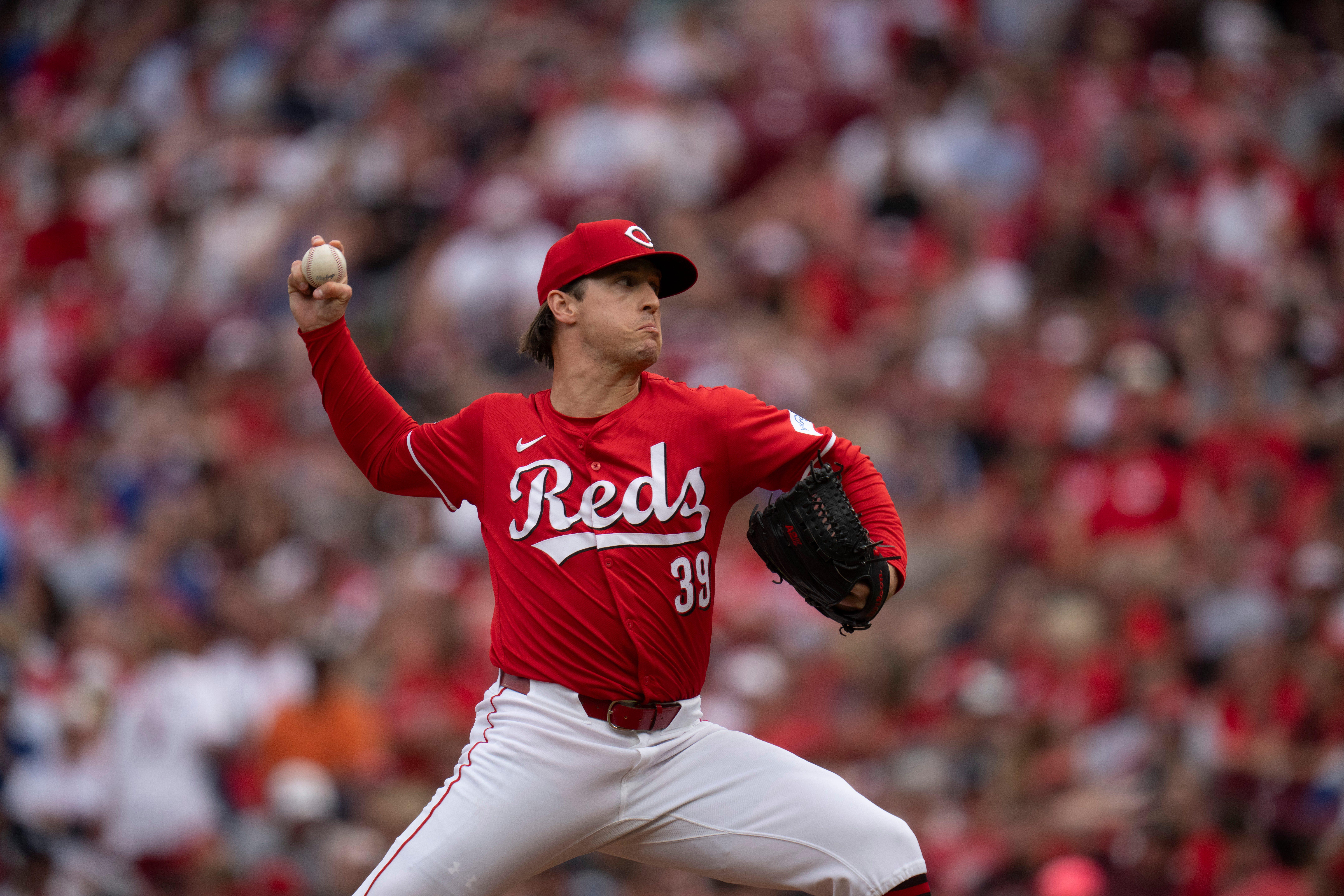 Former Boston Red Sox, Cincinnati Reds Reliever Nearing Deal with Washington Nationals