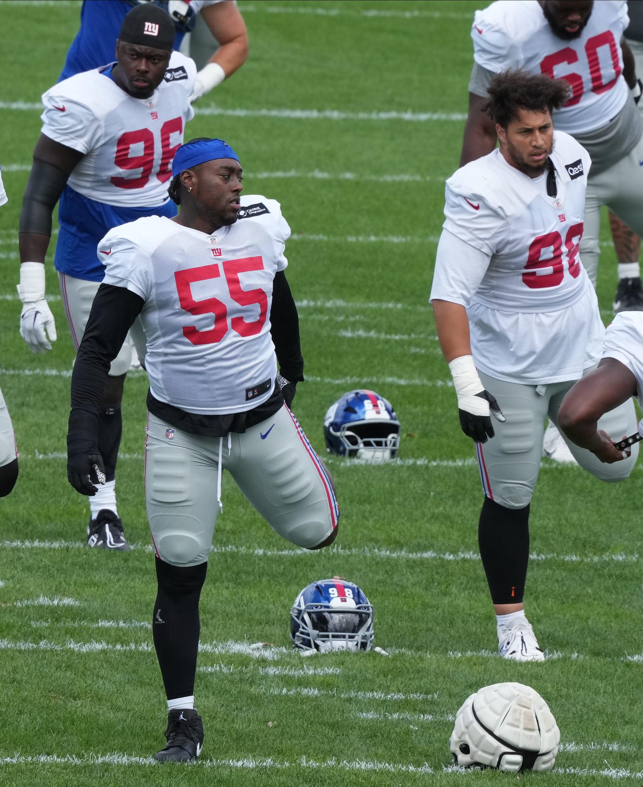 Giants Sign OLB Boogie Basham to Practice Squad  |  News Briefs