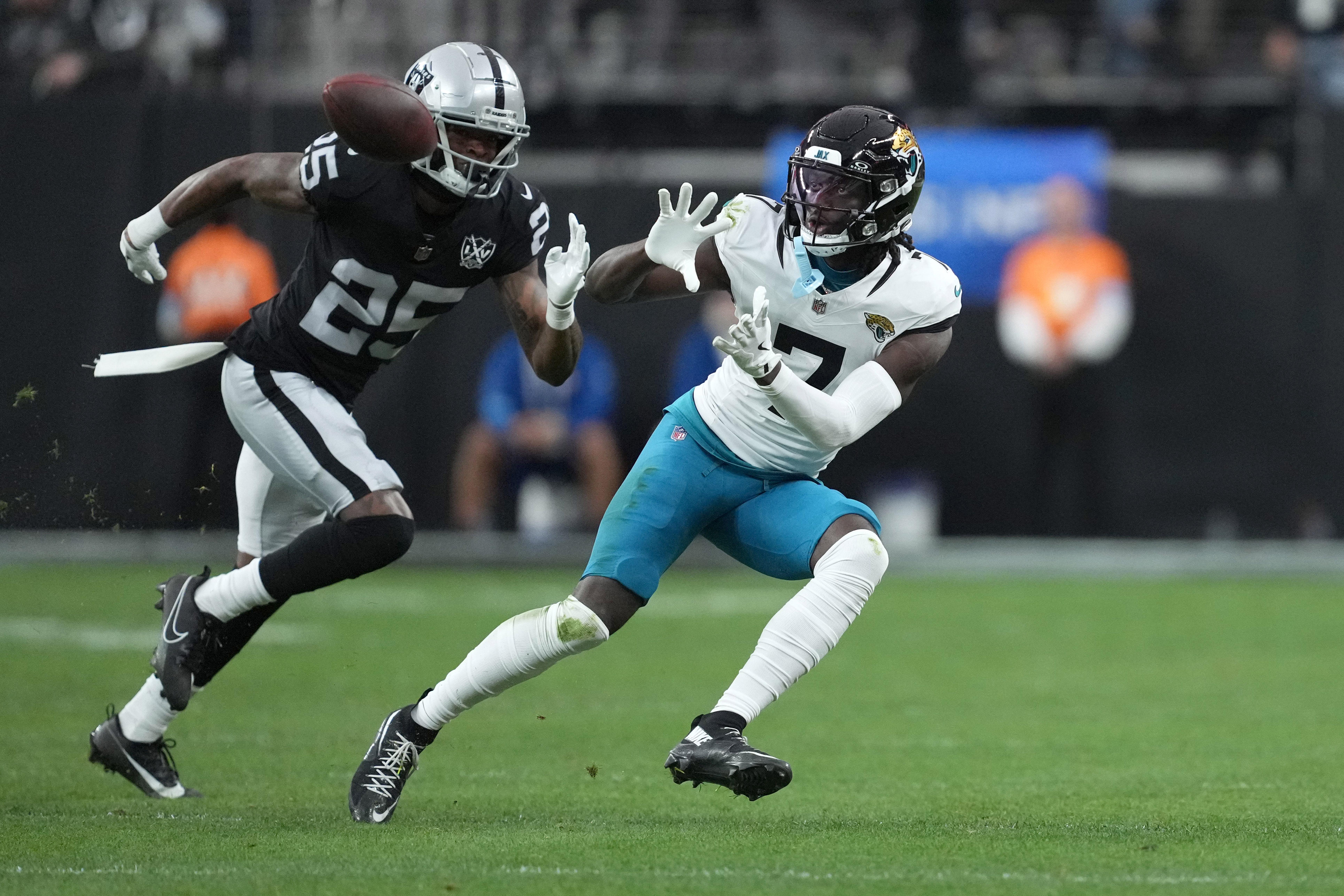 Social Media Reacts to Jaguars' Mistake-Filled Loss to Raiders