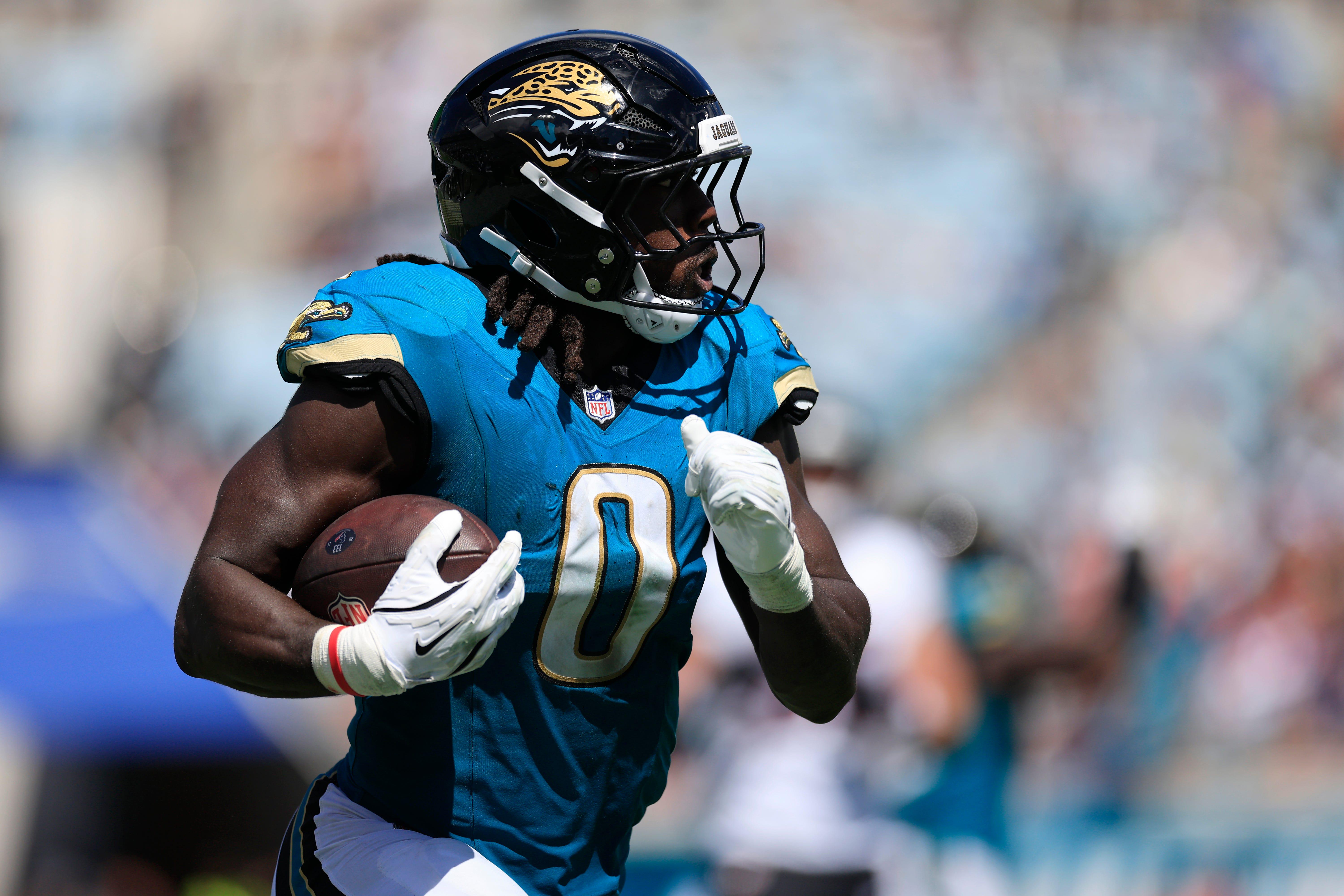 Jaguars' Liam Coen Updates Devin Lloyd's Injury Status