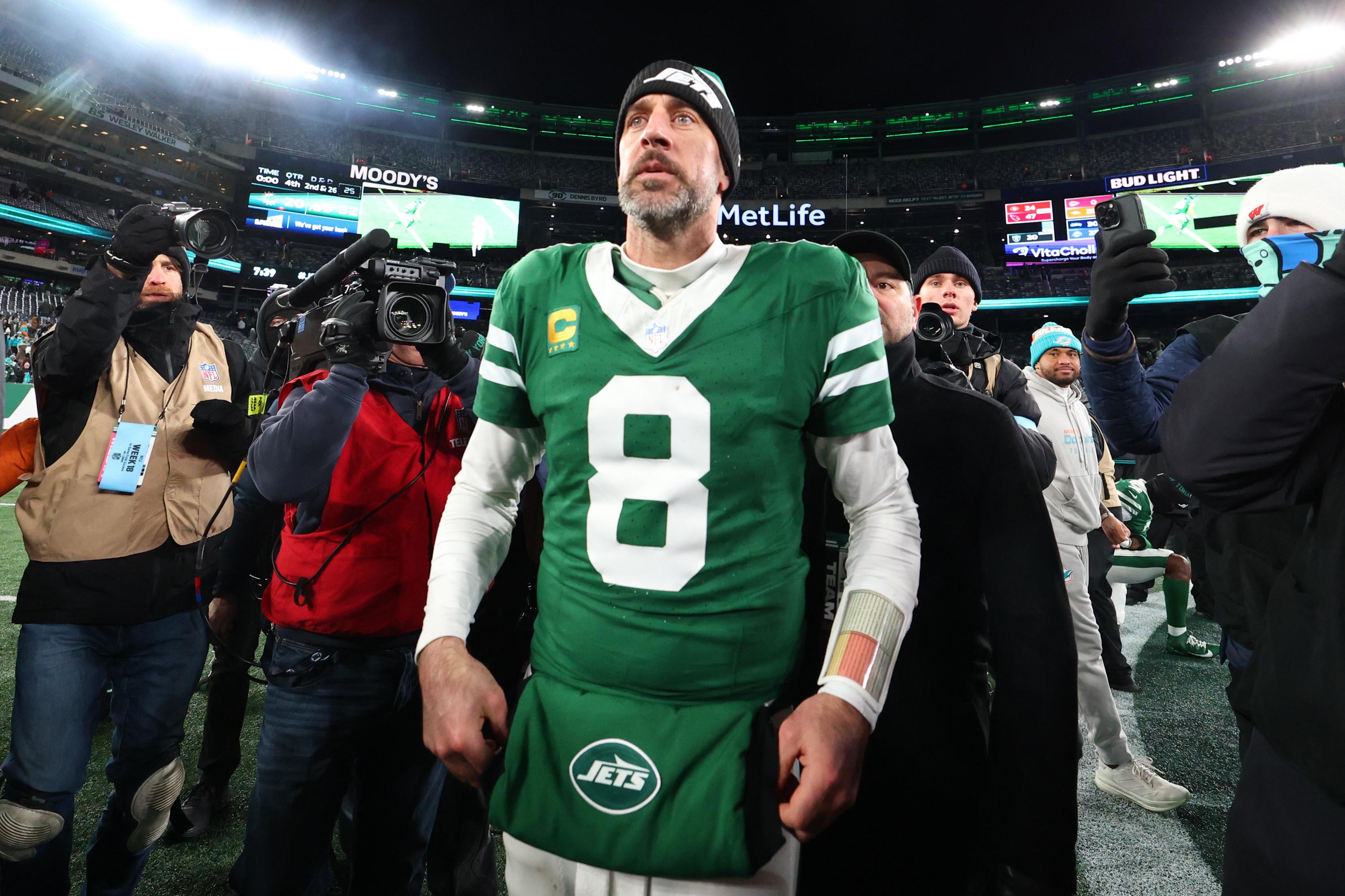 Who Replaces Aaron Rodgers? Jets Insider Hints 'Leader In The Clubhouse'