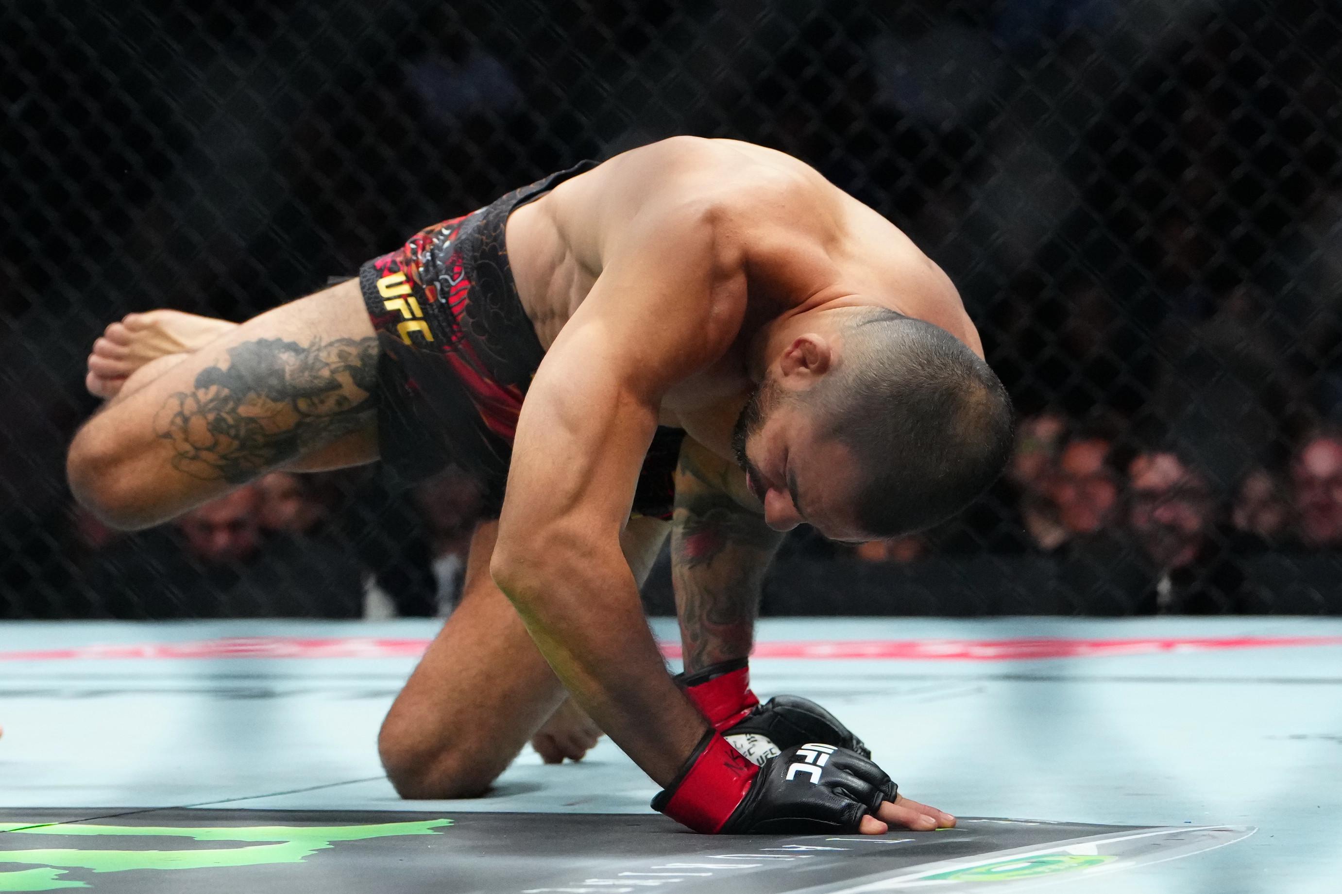 UFC 323 title fight cut short by absolutely disgusting arm break