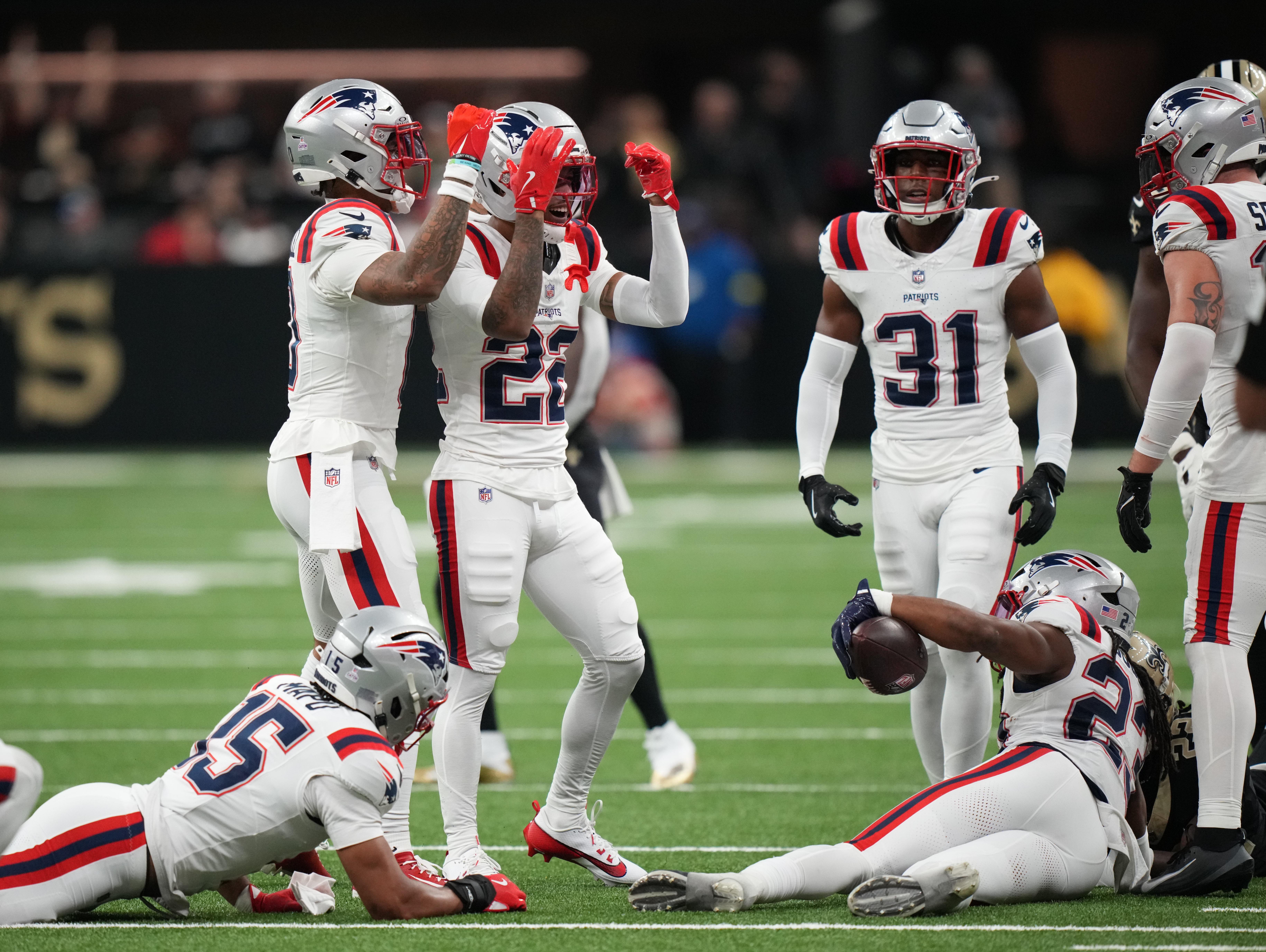 Patriots Claim First Place in AFC East