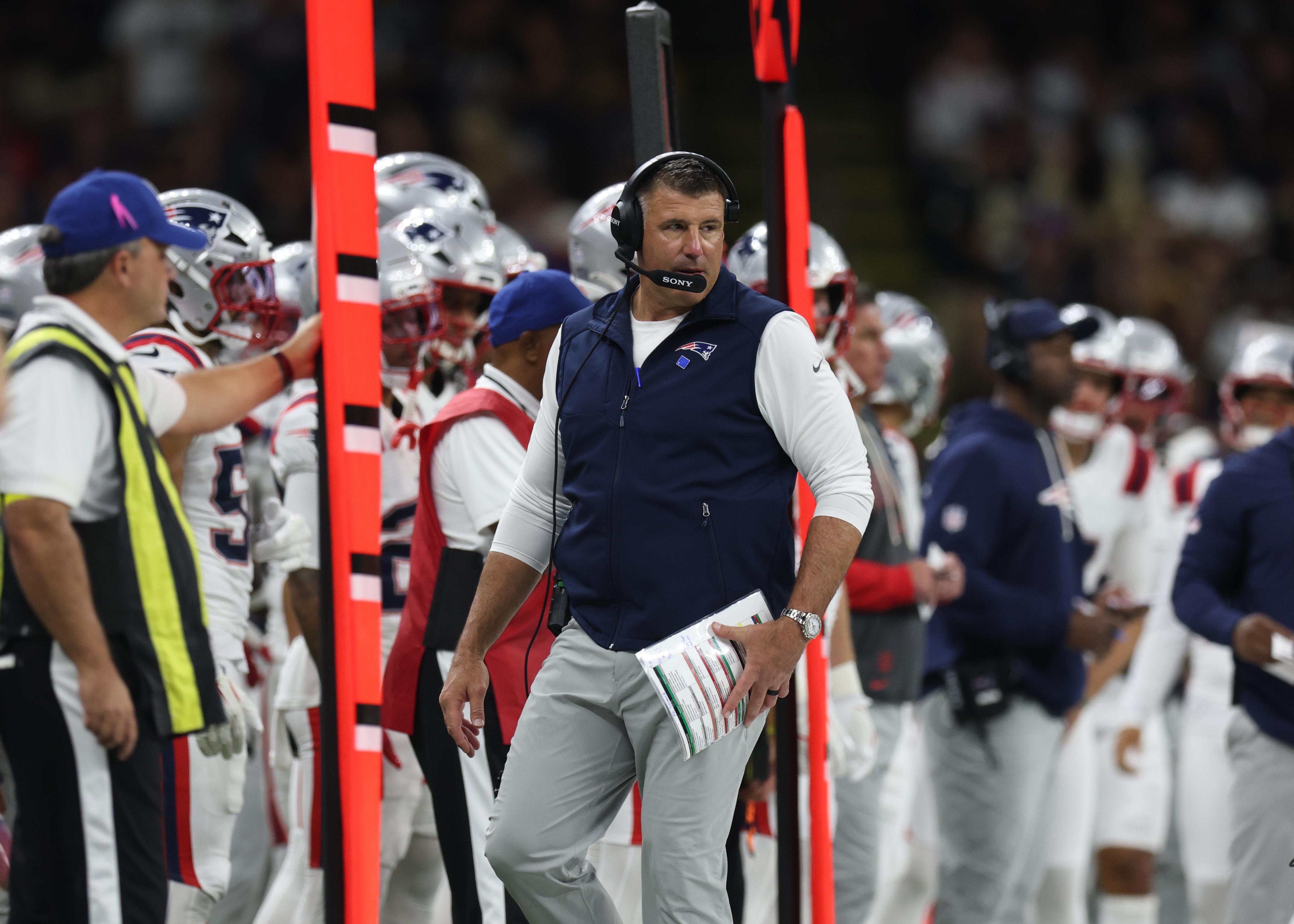 Patriots Thrive Under Mike Vrabel, Titans Collapse Without Him