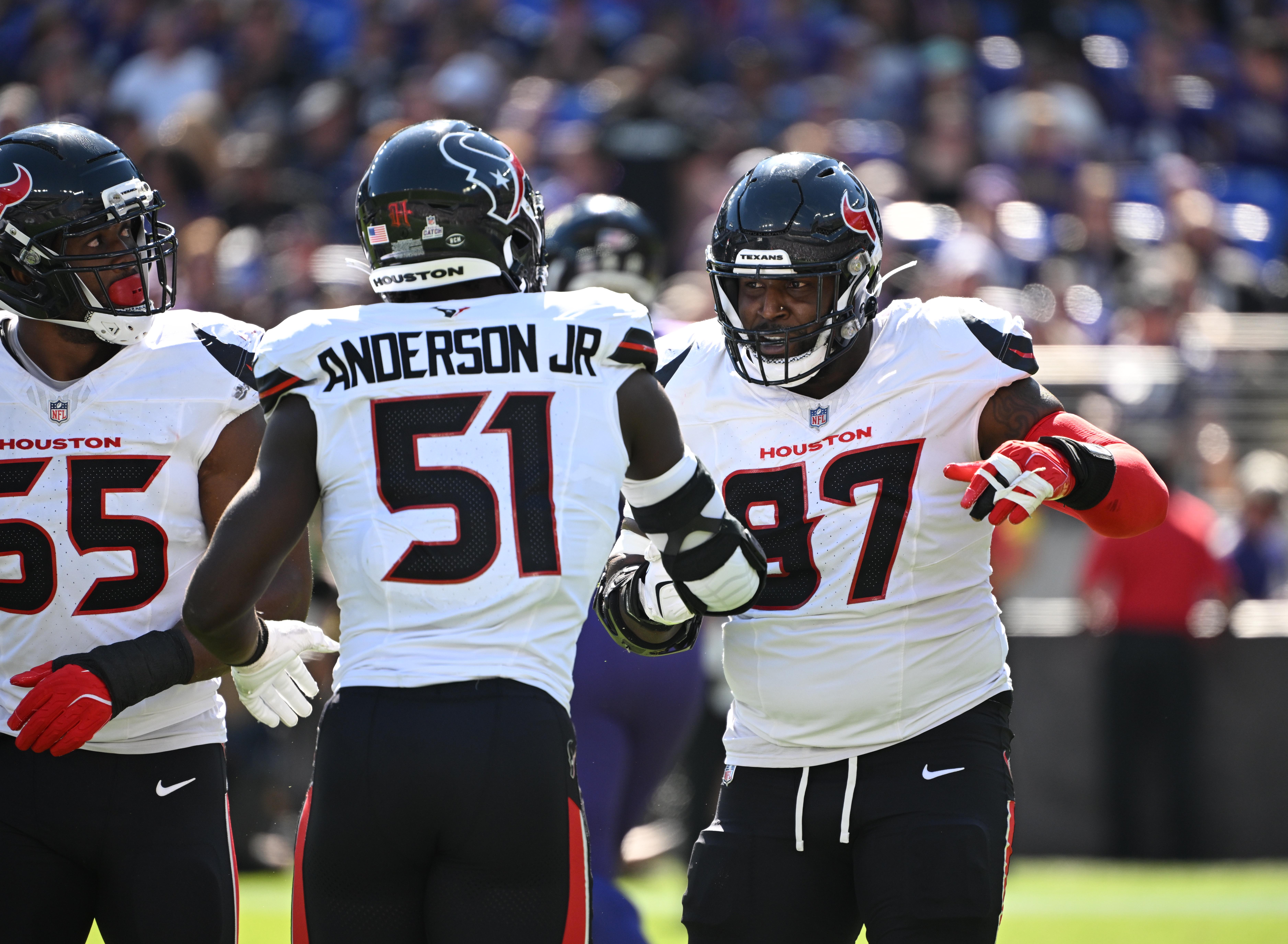 Former NFL QB Praises Texans’ Defense as One of League’s Best