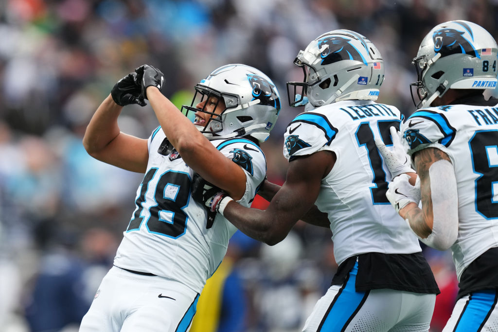 Thomas Davis breaks down Panthers rookie Jalen Coker’s big play vs. Cowboys