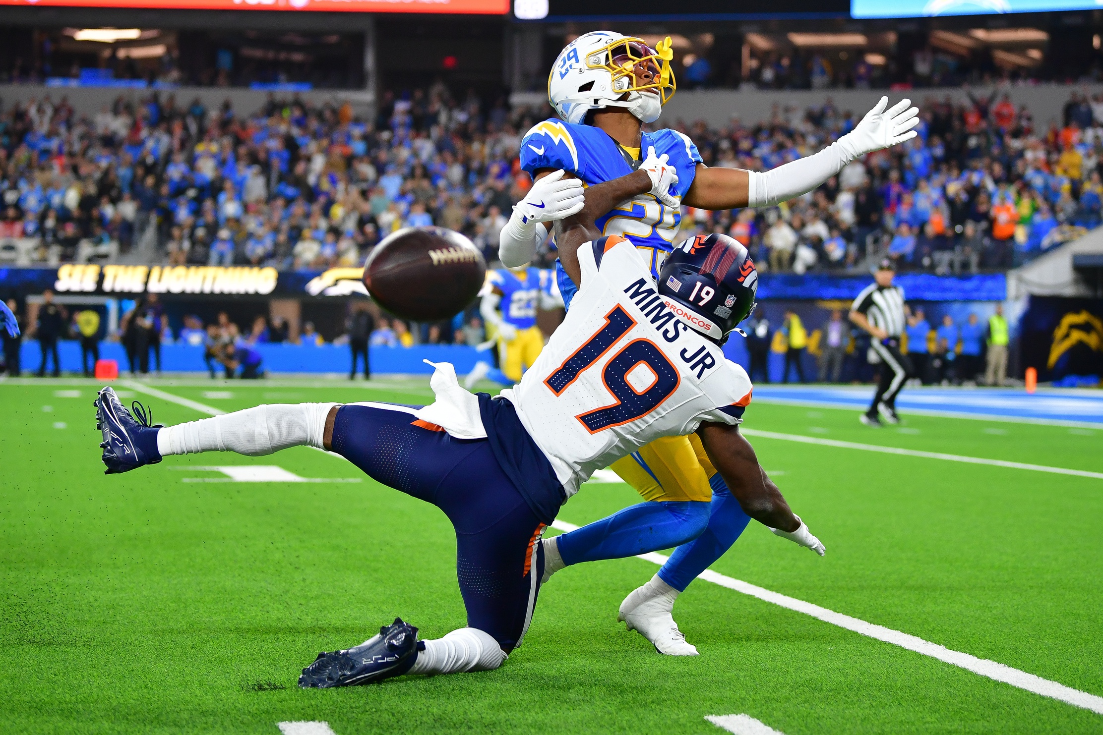 Broncos WR Marvin Mims Jr. Sounds Off on Refs' Missed PI Call vs. Chargers