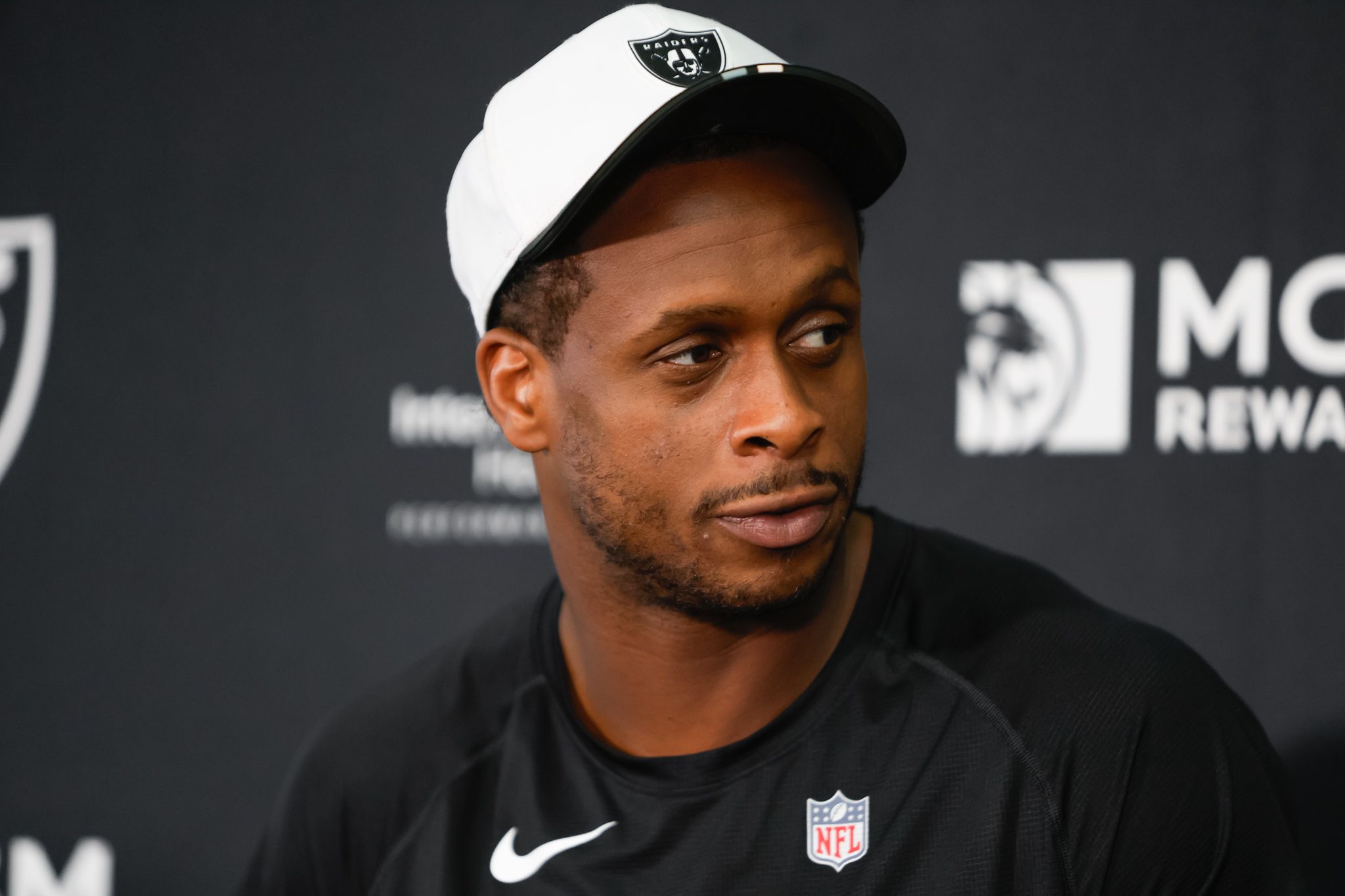 WATCH: Raiders QB Geno Smith Speaks Following Week 1 Practice