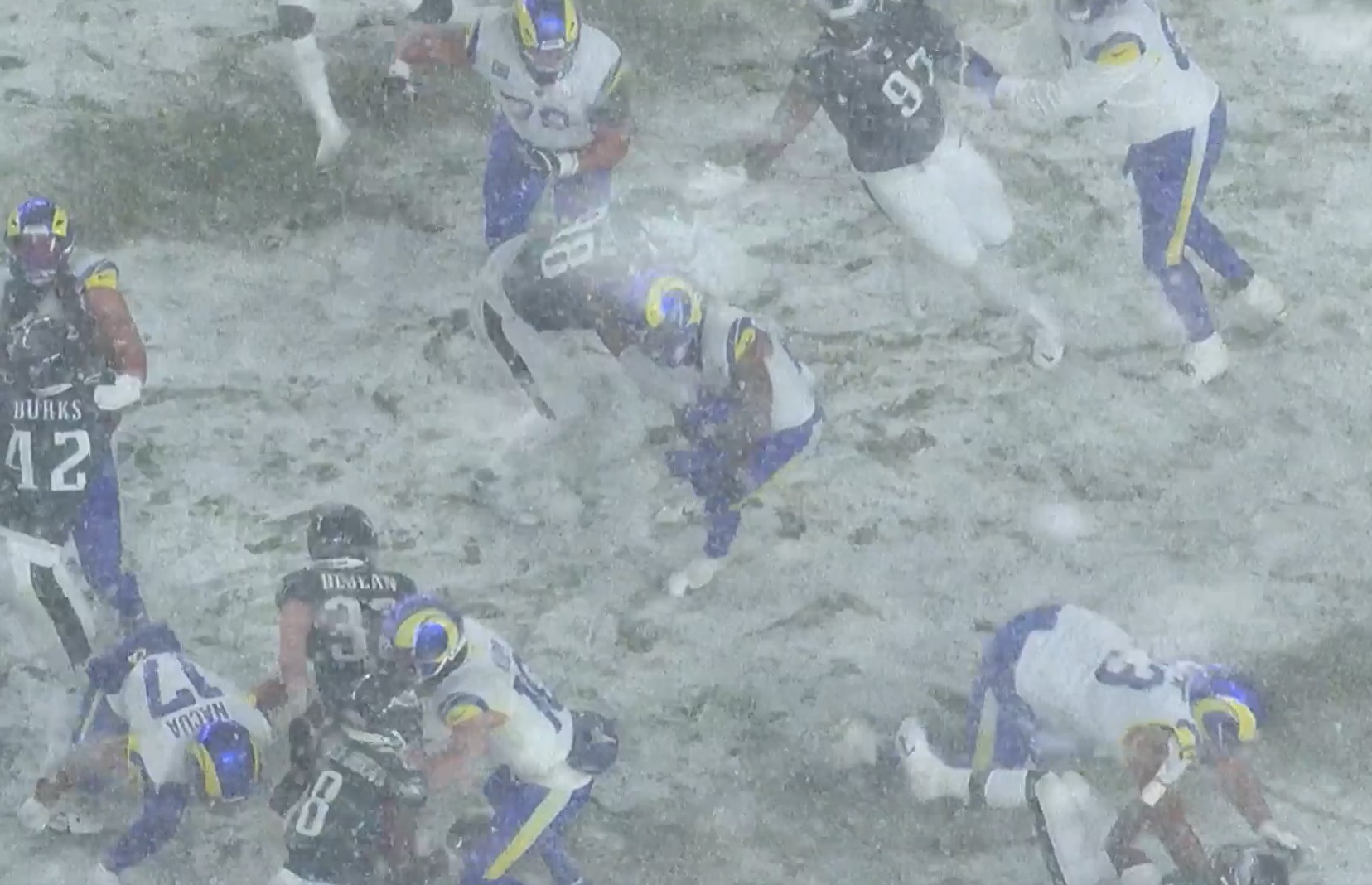 Eagles Force Huge Snow Fumble Thanks to Jalen Carter’s Perfect Punch