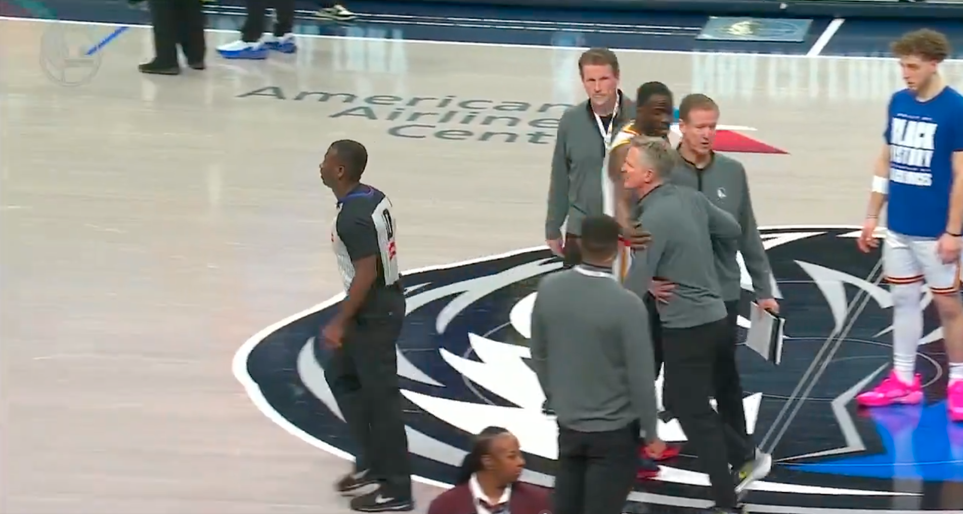 Draymond Green Had to Hold Steve Kerr Back As He Flipped Out at Referee