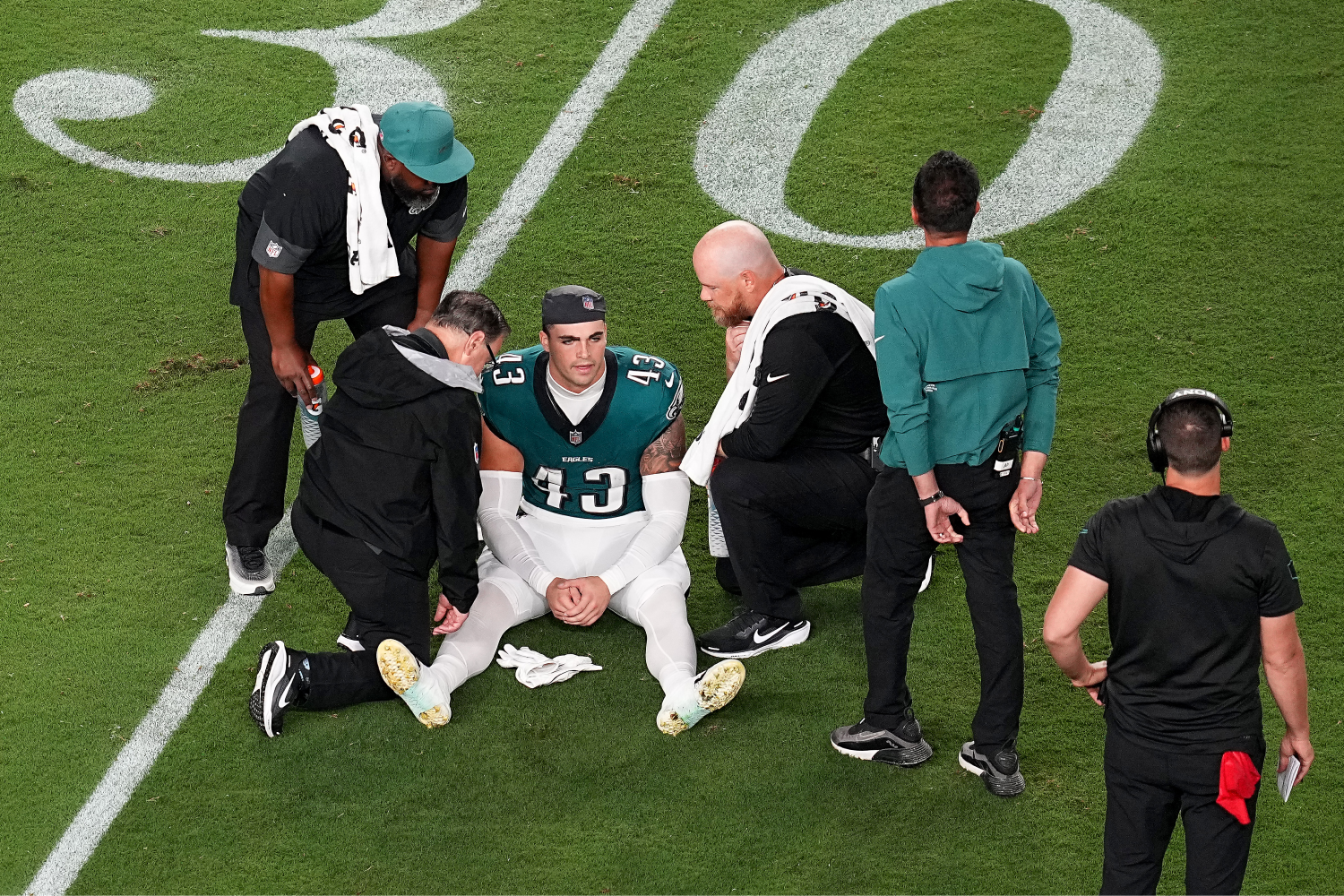 Eagles Fullback Suffers Devastating Injury on Very First Play of NFL Season