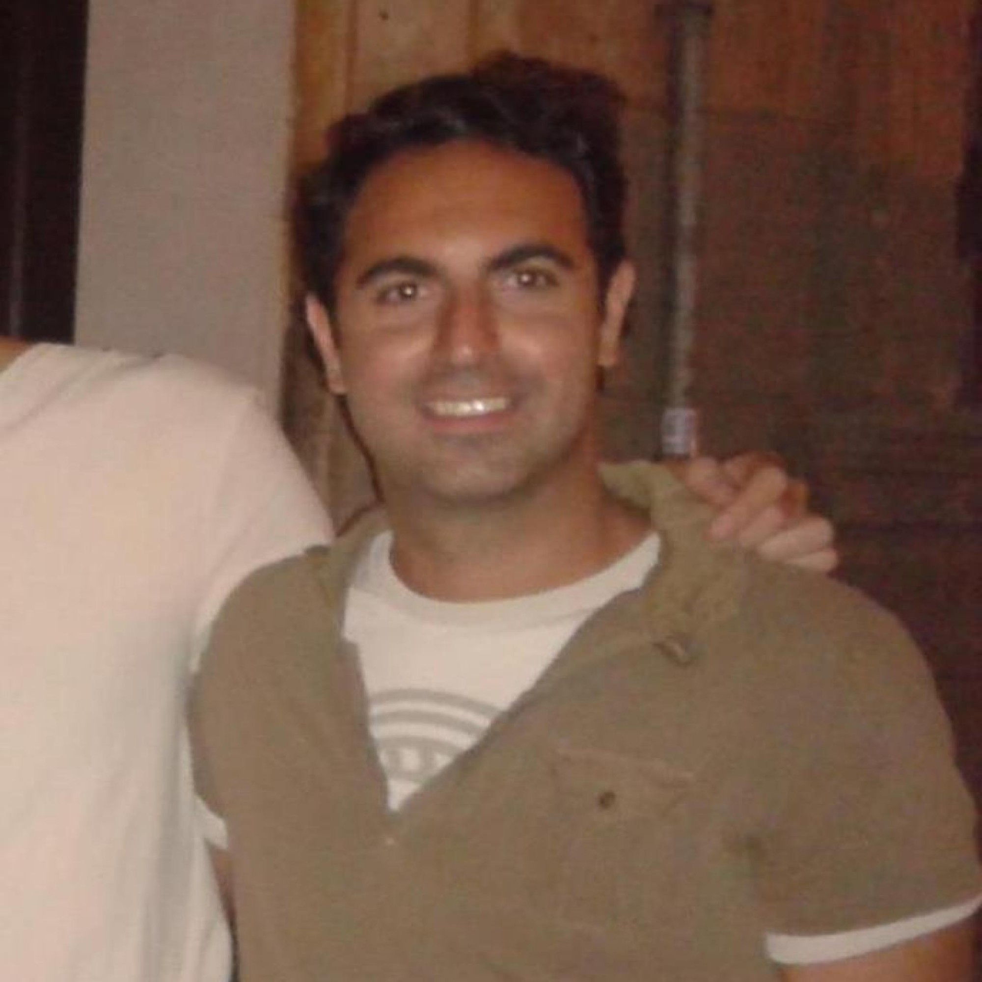 Farbod Matinroshan