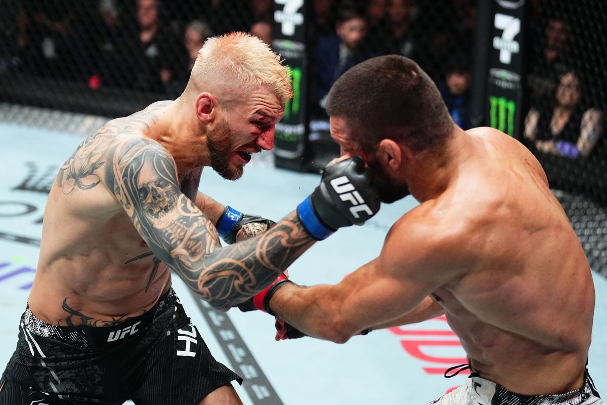 Dan Hooker fighting in the Octagon