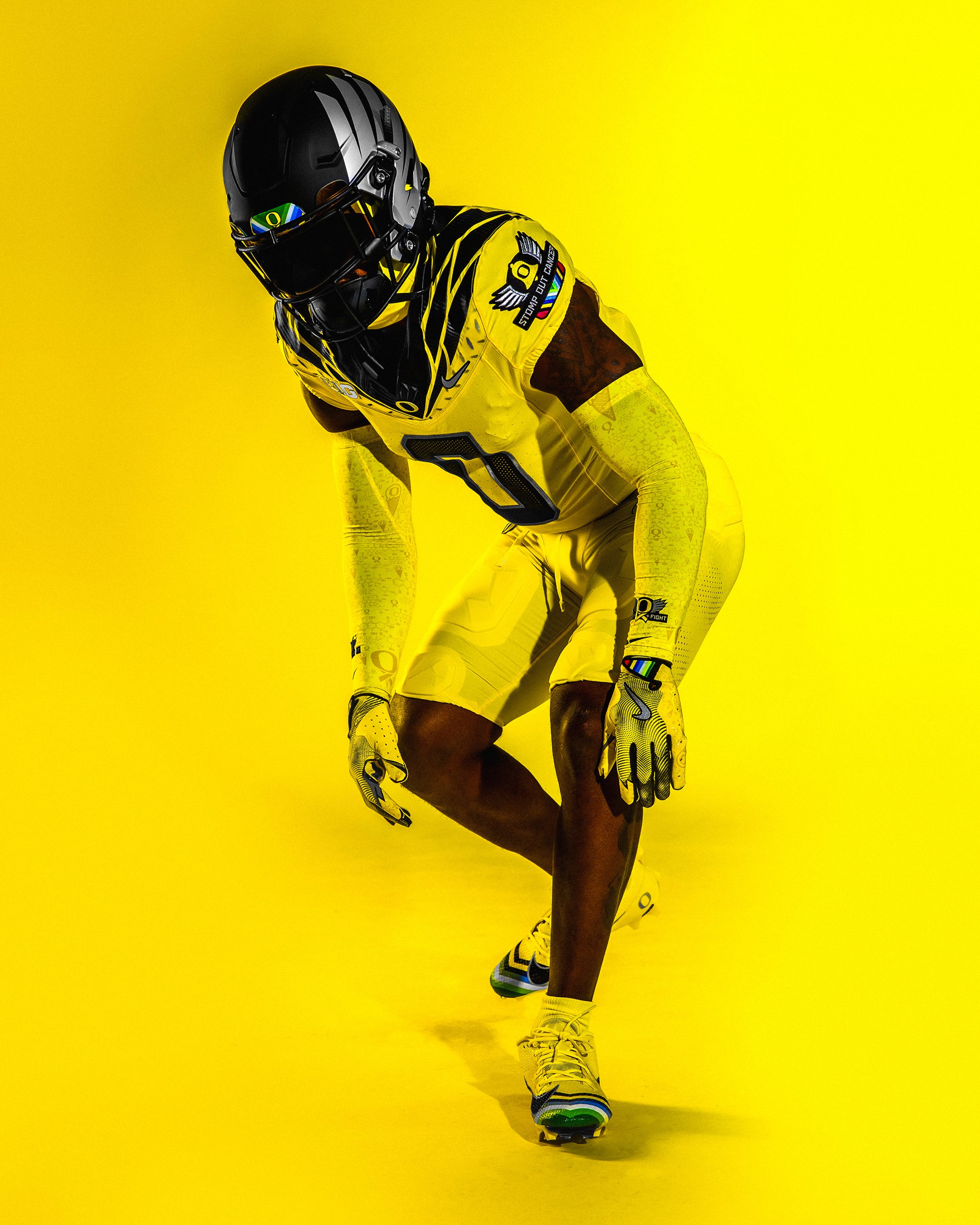 EXCLUSIVE: Oregon Ducks Uniform Designers Reveal 'Stomp Out Cancer