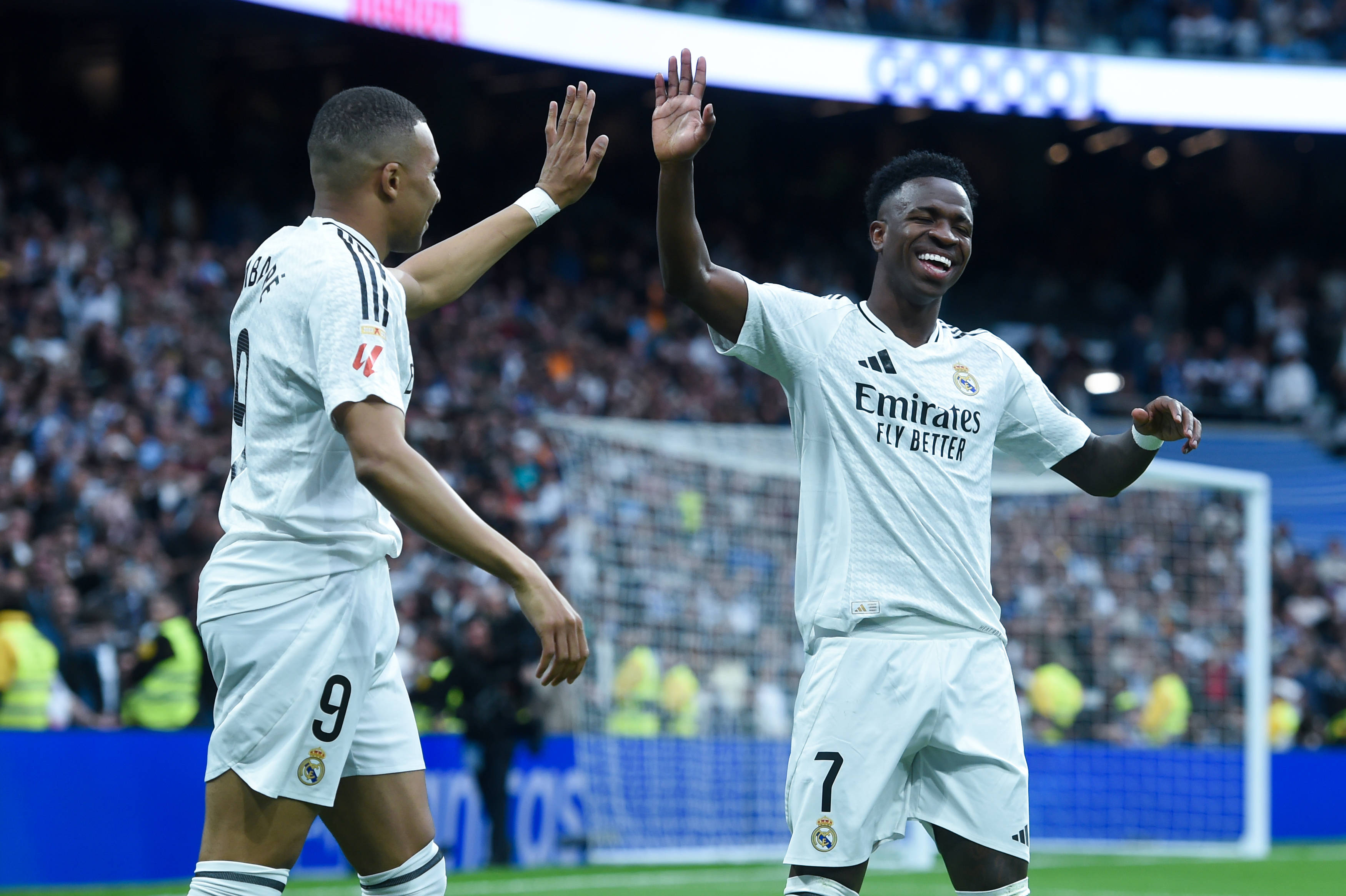 Un exdirectivo del Real Madrid lanza una advertencia sobre Kylian Mbappé y Vinícius  Júnior